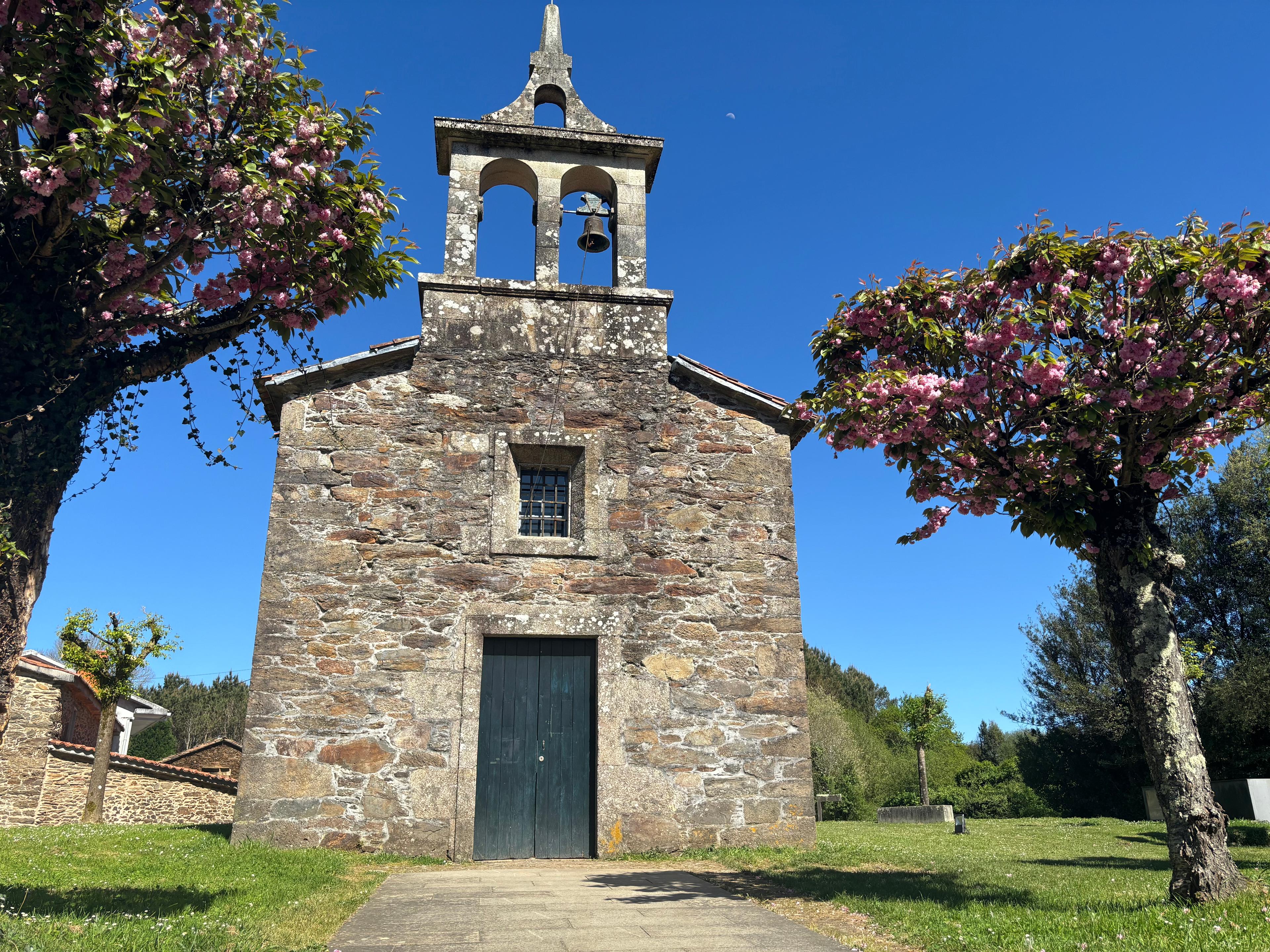 Scenic view of San Paio - San Payo on the Camino Francés