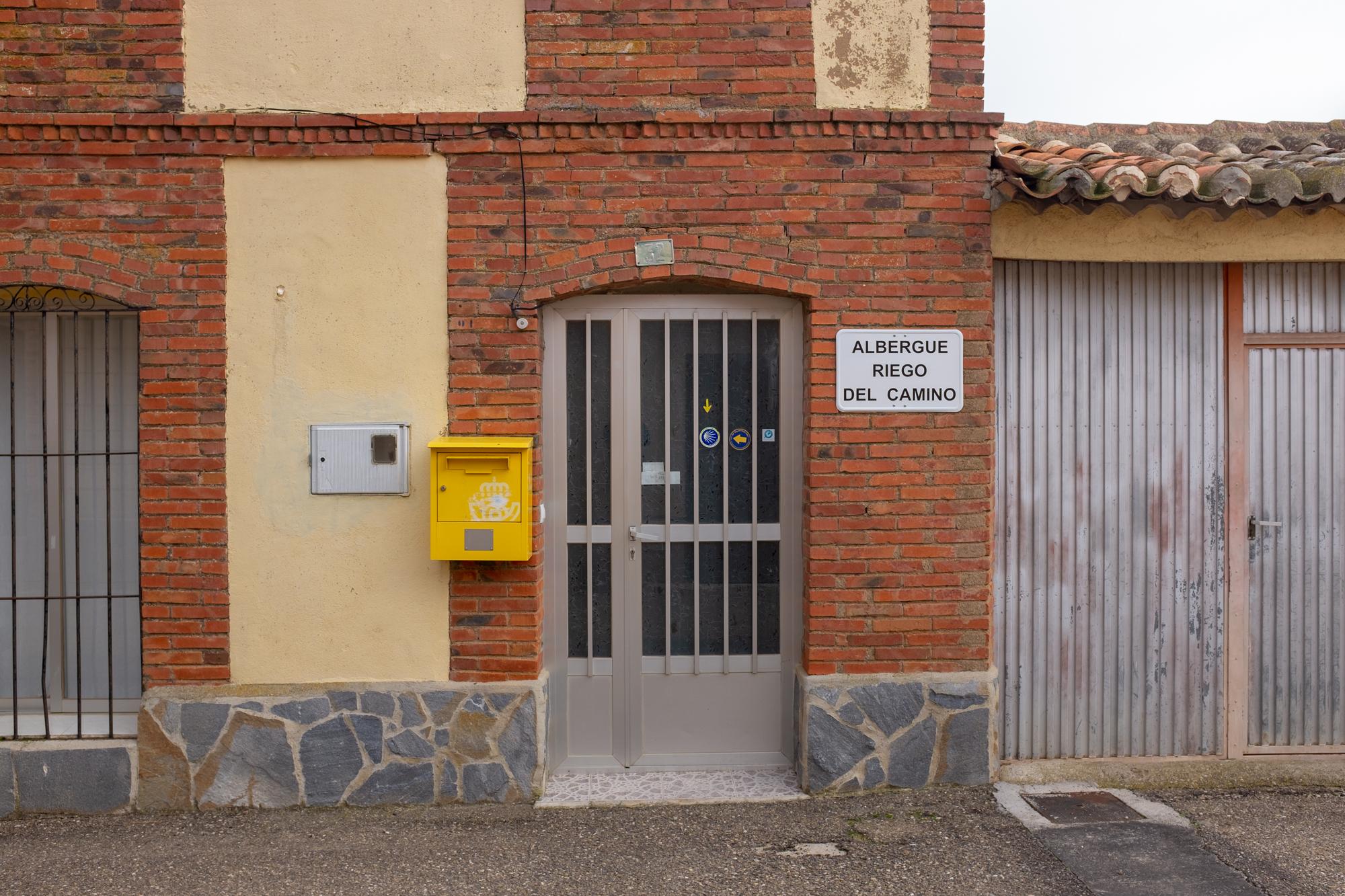 Image of Albergue de peregrinos de Riego del Camino, pilgrim accommodation in Riego del Camino