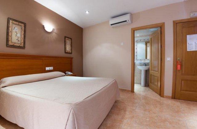 Image of Hotel Rambla Emerita ⭑⭑, pilgrim accommodation in Mérida