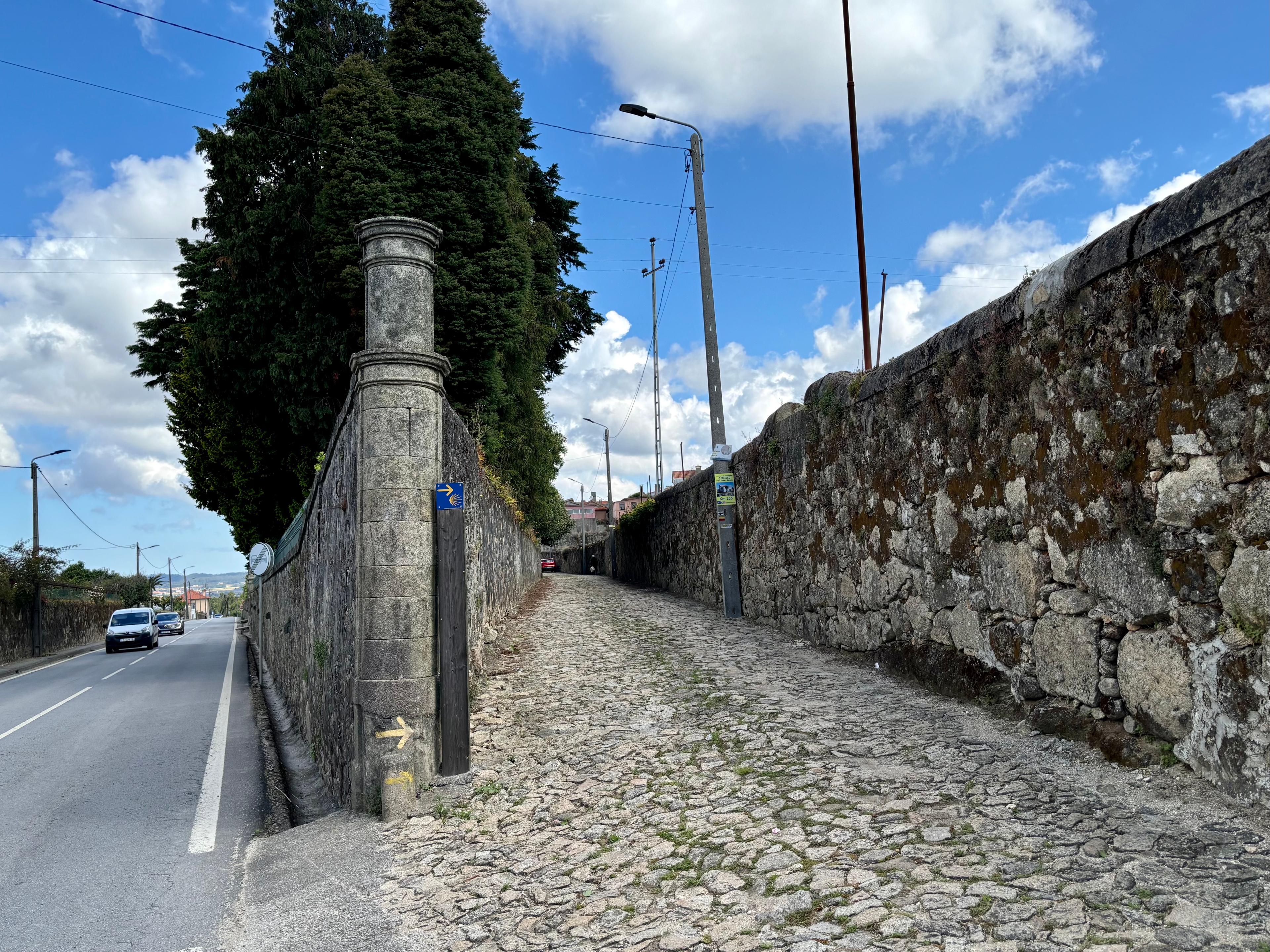 Scenic view of São Mamede on the Camino Portugués