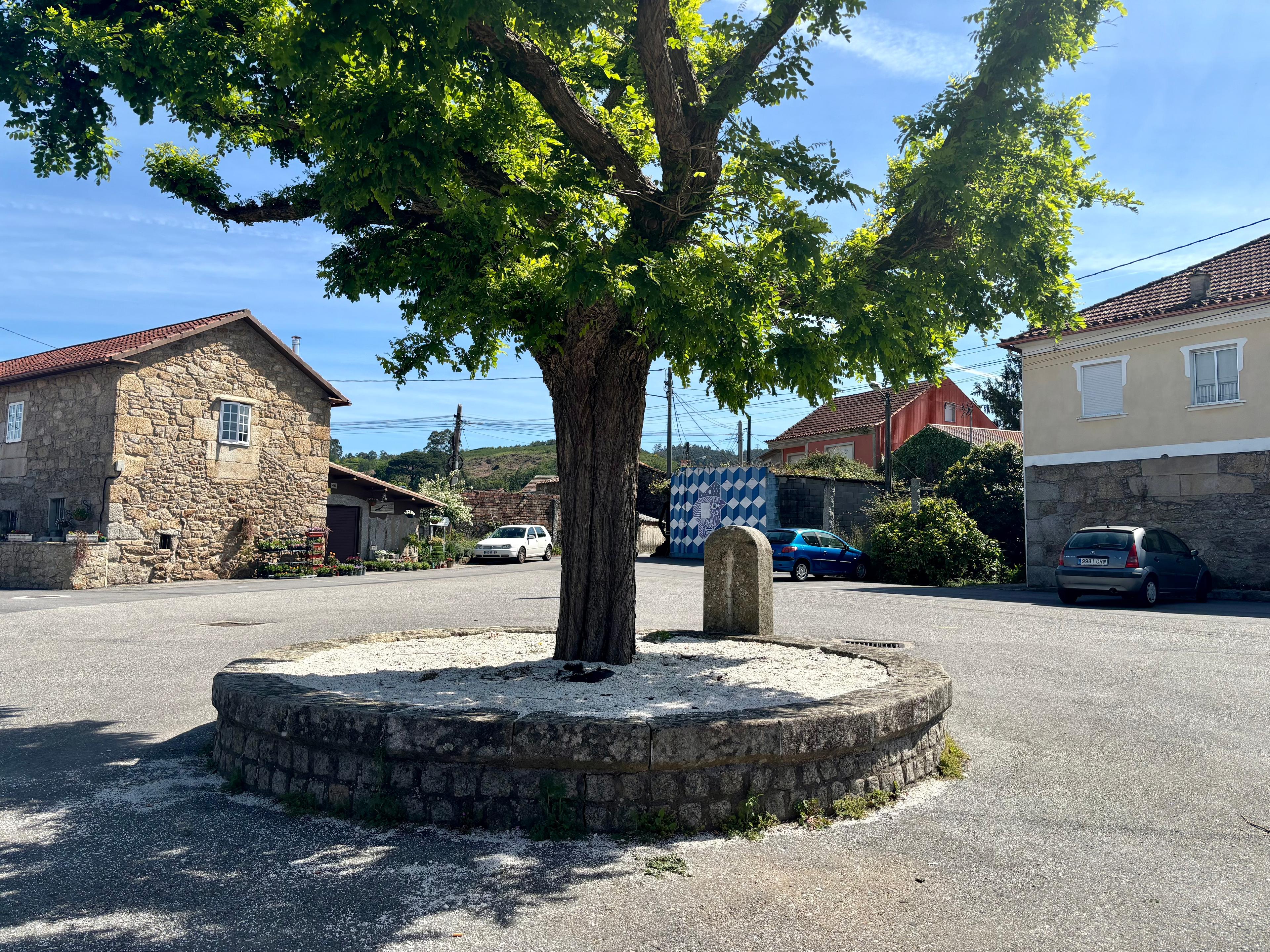 Scenic view of Tivó on the Camino Portugués