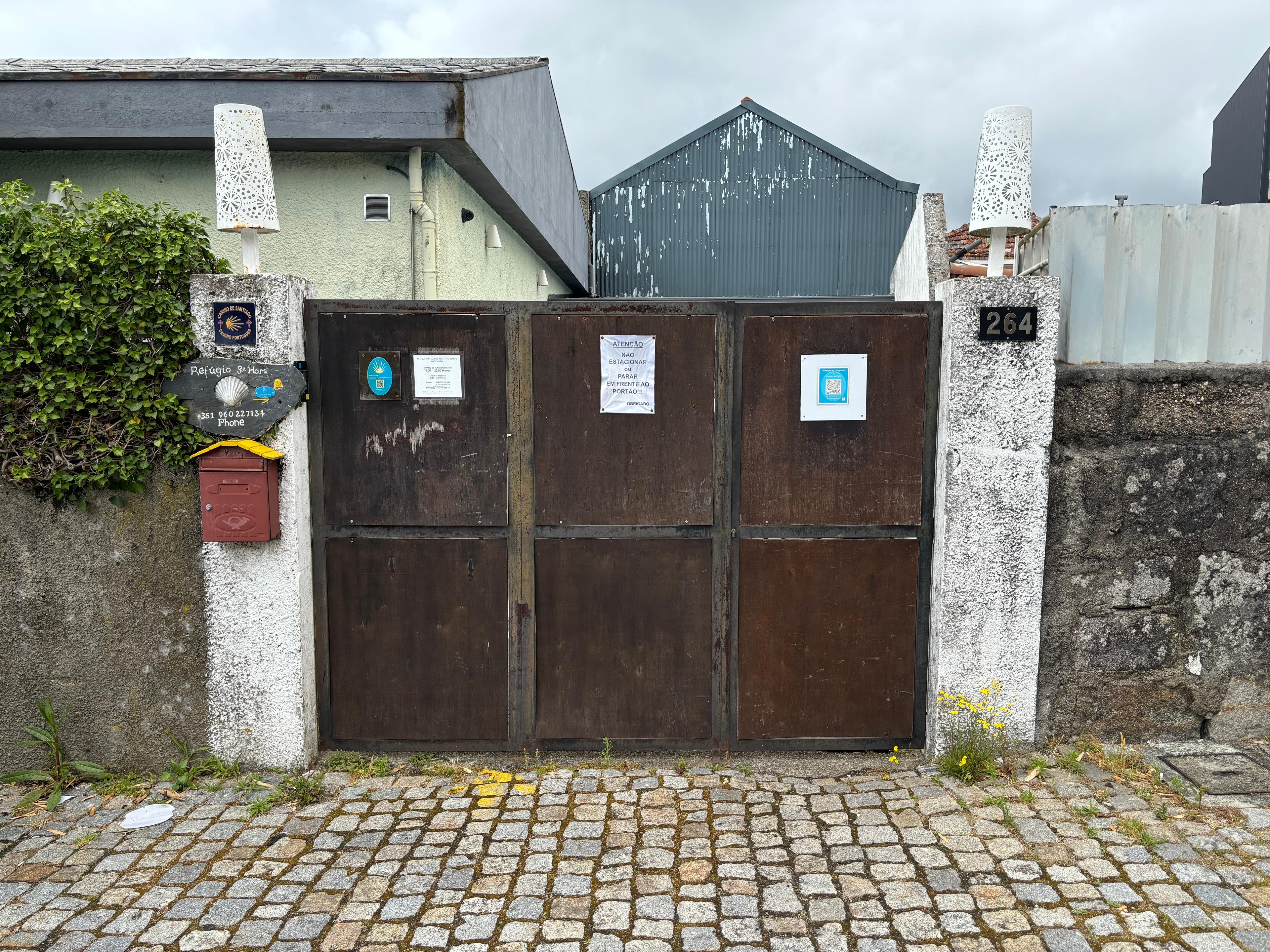 Image of Albergue de Peregrinos da Senhora da Hora, pilgrim accommodation in Porto