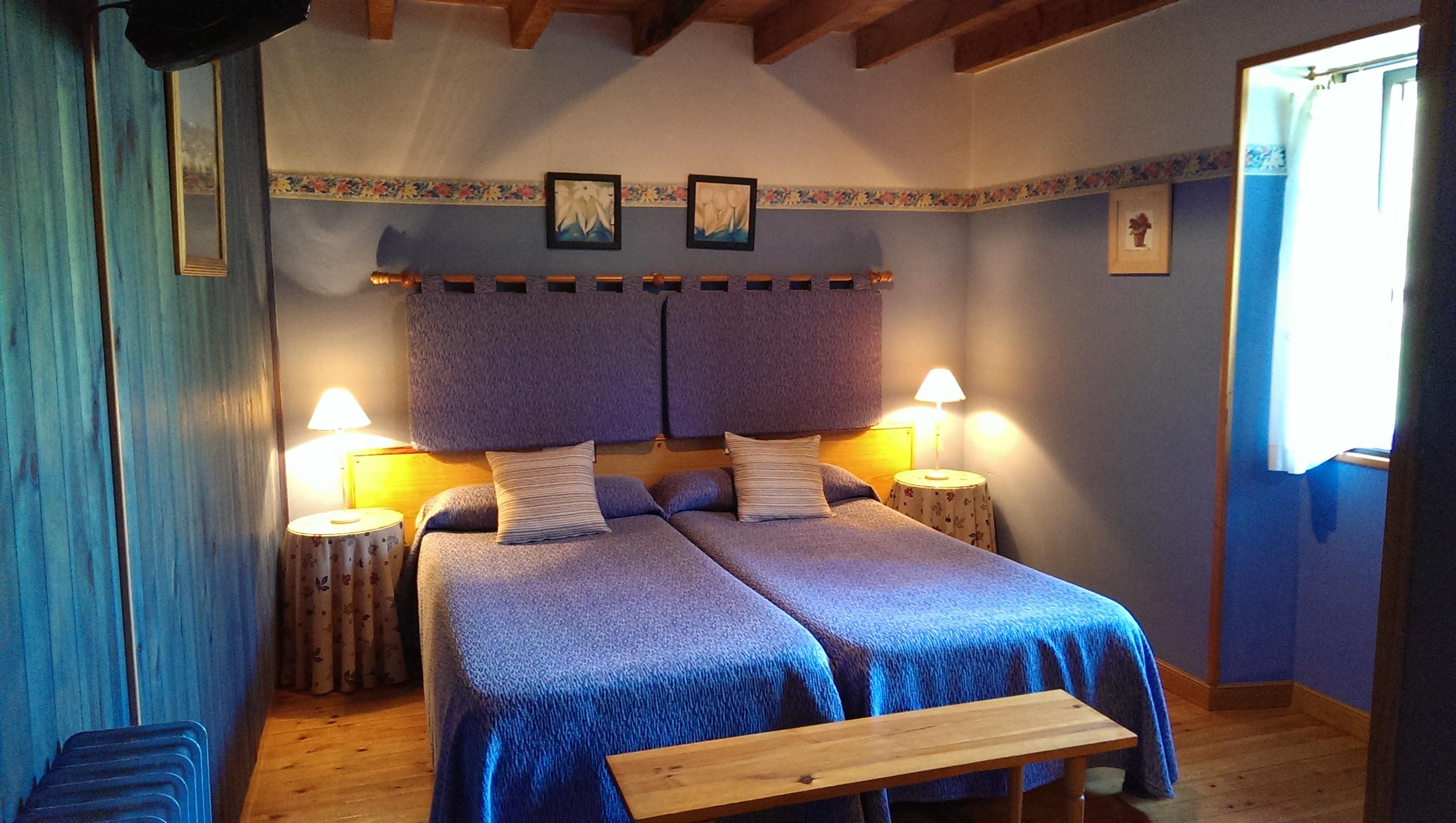 Camino de Santiago Accommodation: Hostería de Zubiri