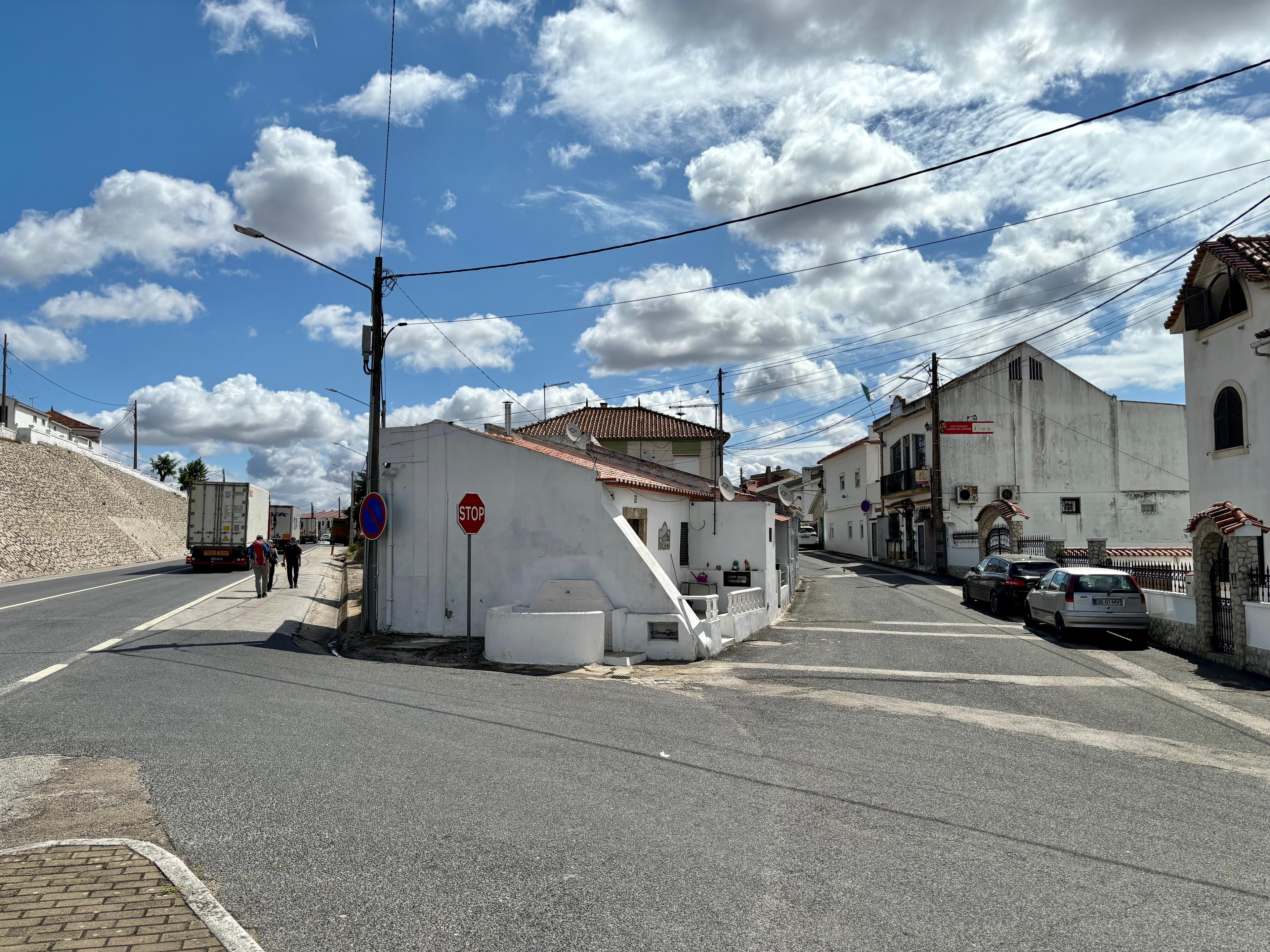 Scenic view of Vila Nova de Rainha on the Camino Portugués