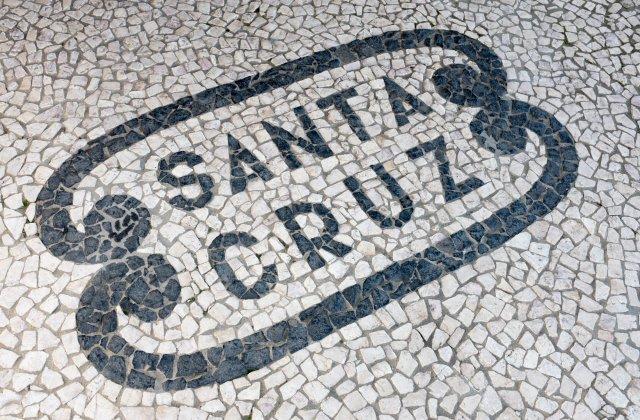 Scenic view of Chapel of Santa Cruz on the Camino Portugués