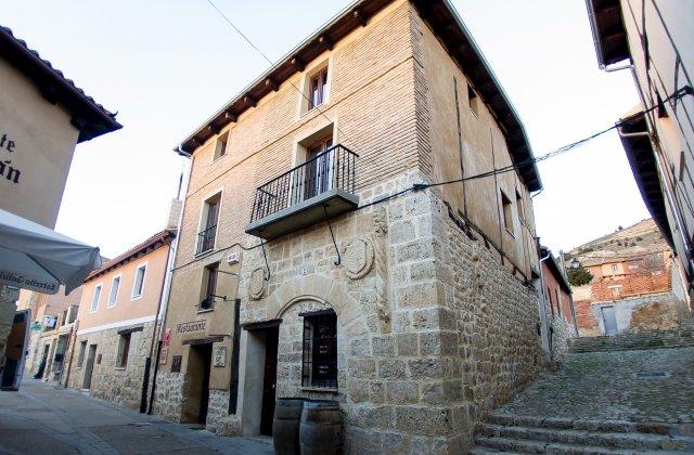 Image of Albergue Rosalía, pilgrim accommodation in Castrojeriz