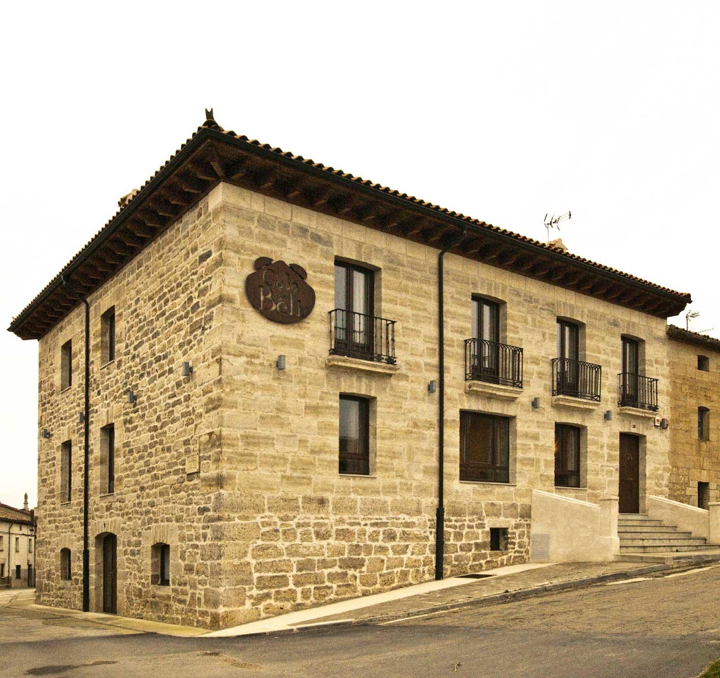 Camino de Santiago Accommodation: Albergue La Casa de Beli