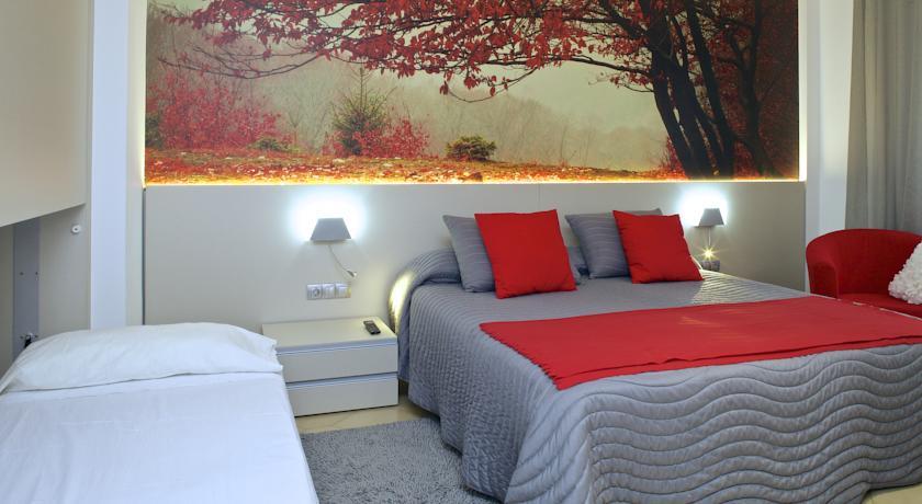 Camino de Santiago Accommodation: Hotel Vila da Guarda ⭑⭑