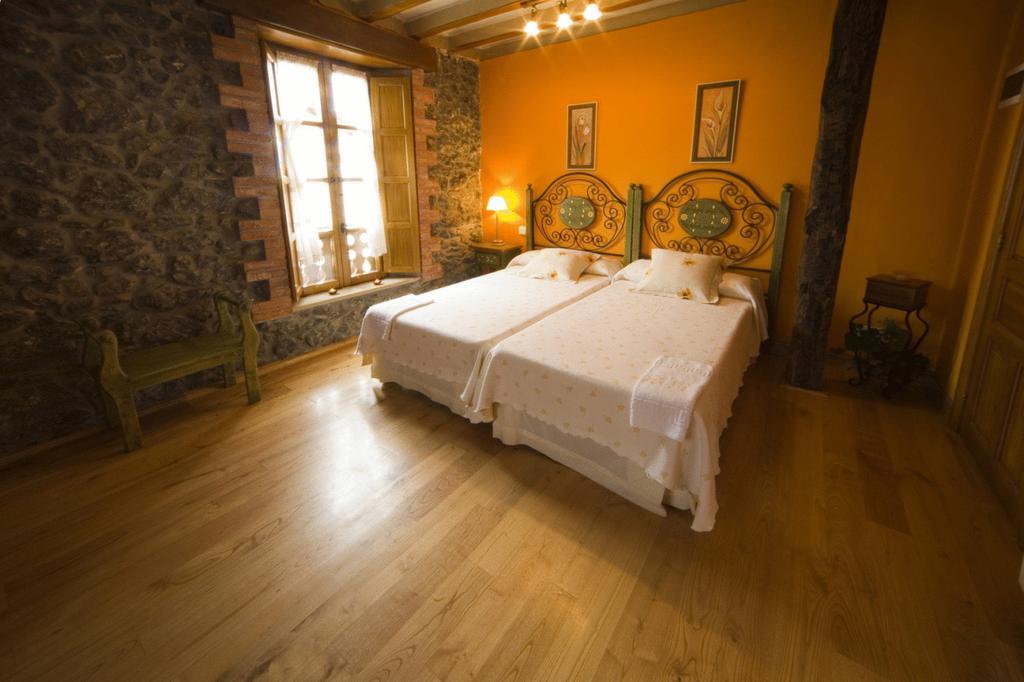 Camino de Santiago Accommodation: Posada La Rivera de Escalante ⭑⭑⭑