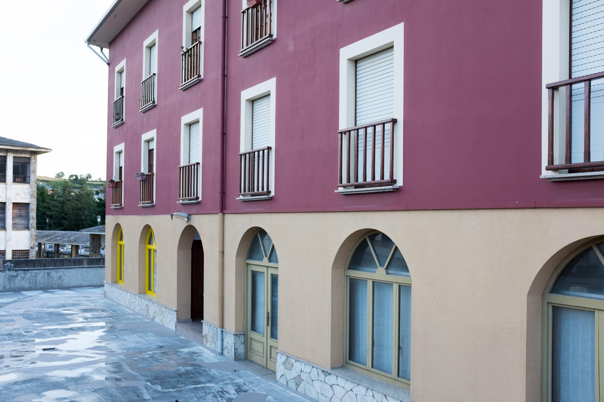 Image of Albergue San Roque, pilgrim accommodation in Navia