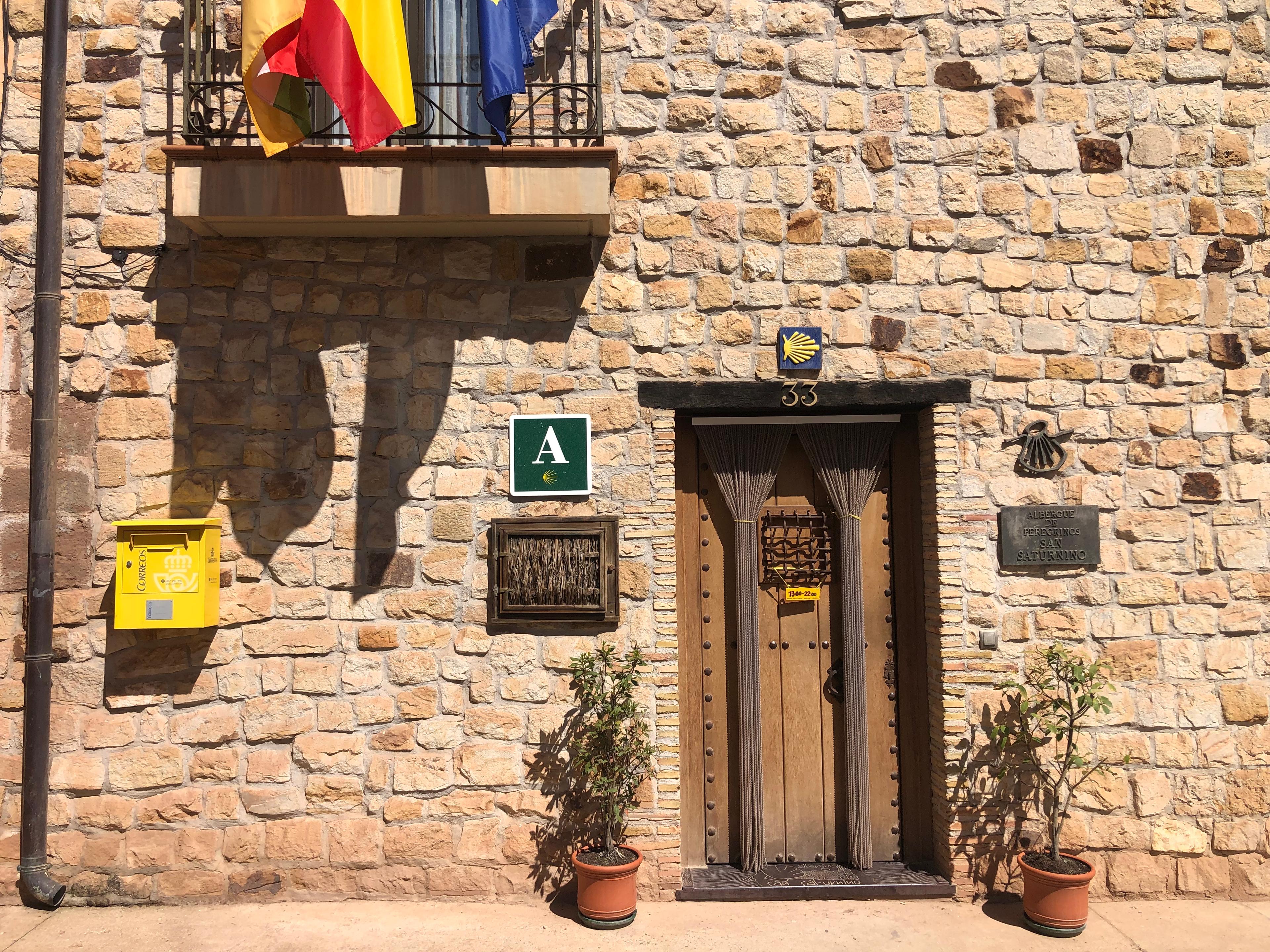 Image of Albergue San Saturnino, pilgrim accommodation in Ventosa