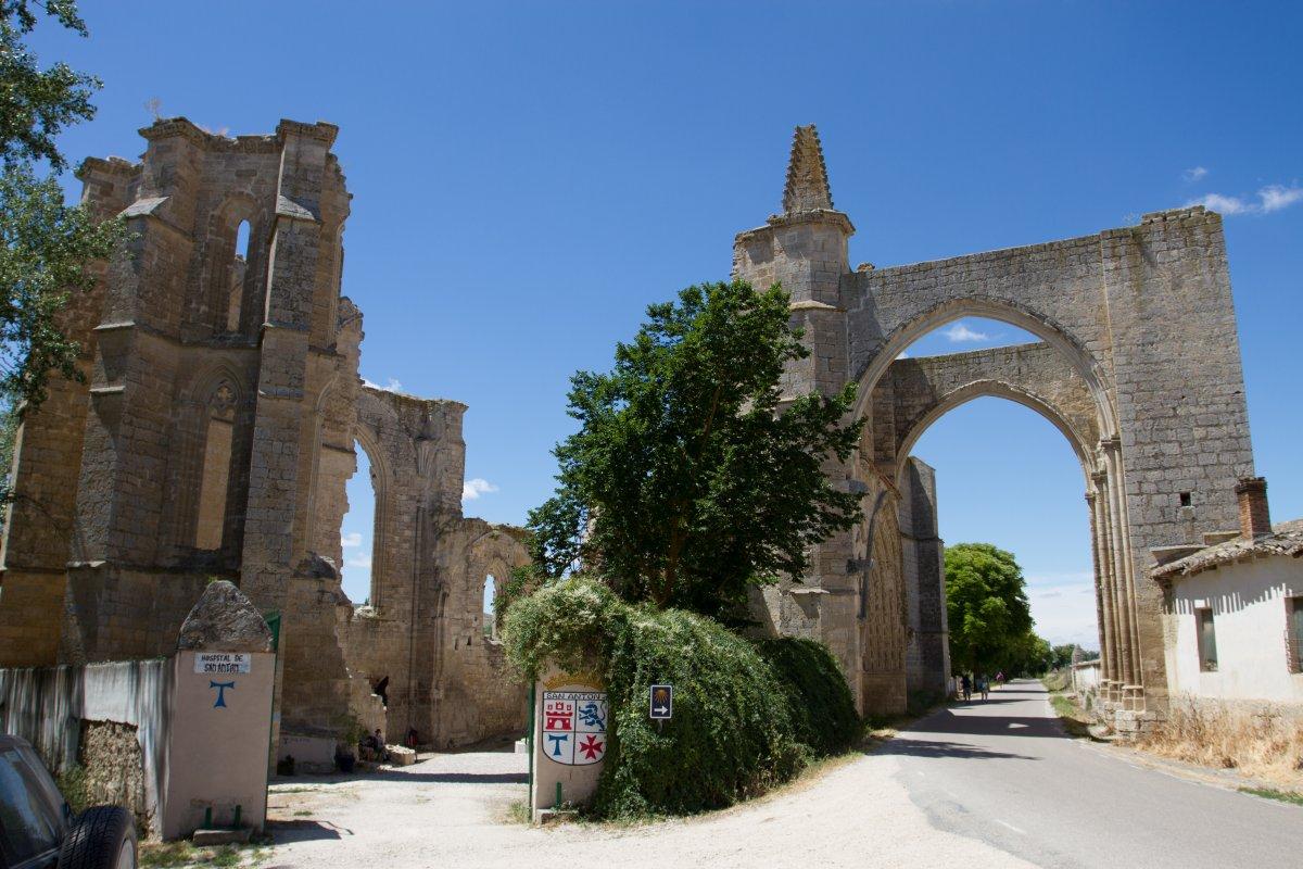 Image of Albergue de San Antón, pilgrim accommodation in San Antón - The Ruins