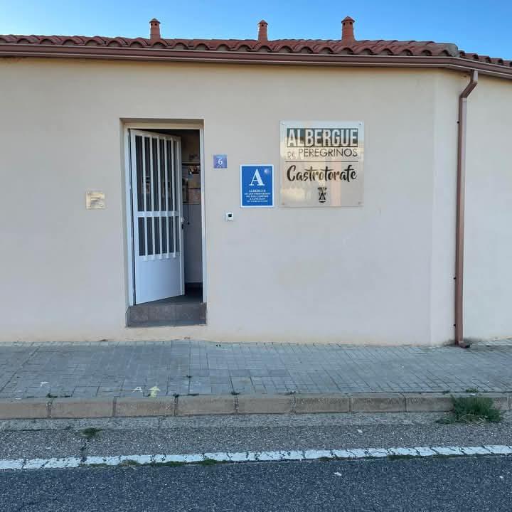 Image of Albergue de peregrinos de Fontanillas de Castro, pilgrim accommodation in Fontanillas de Castro