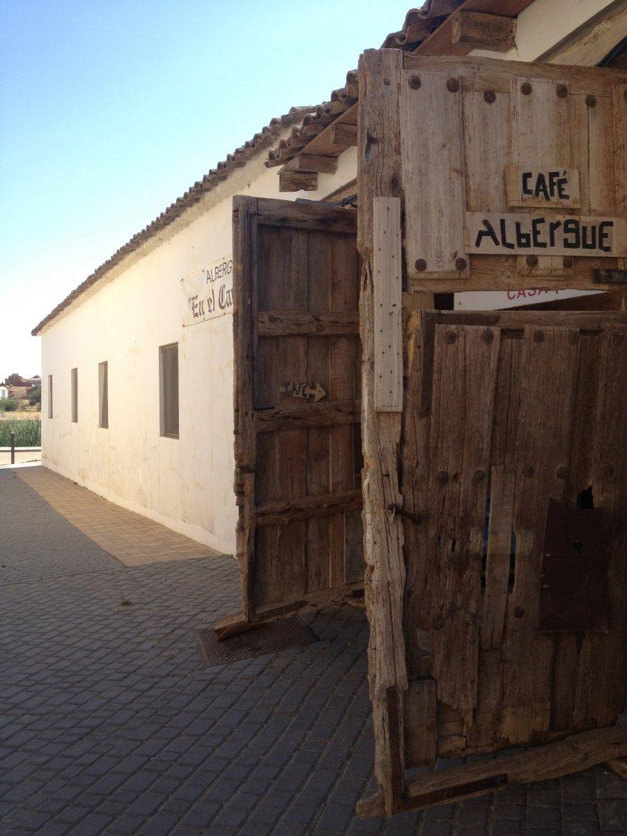 Image of Albergue En el Camino, pilgrim accommodation in Boadilla del Camino