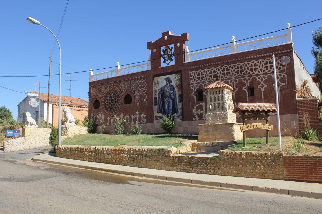 Image of Albergue Viatoris, pilgrim accommodation in Sahagún at the end of the Camino Madrid