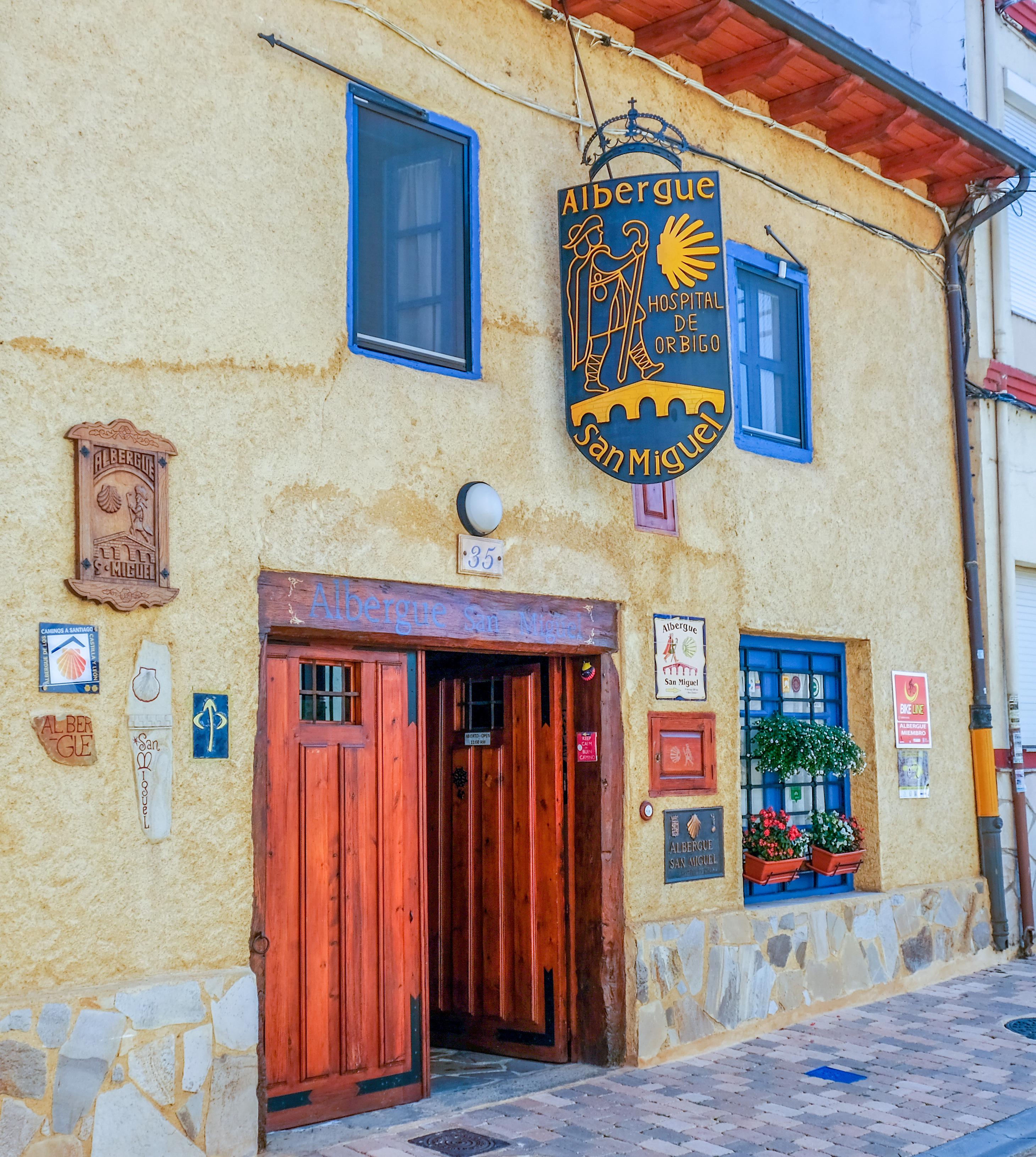 Image of Albergue San Miguel, pilgrim accommodation in Hôpital de Órbigo