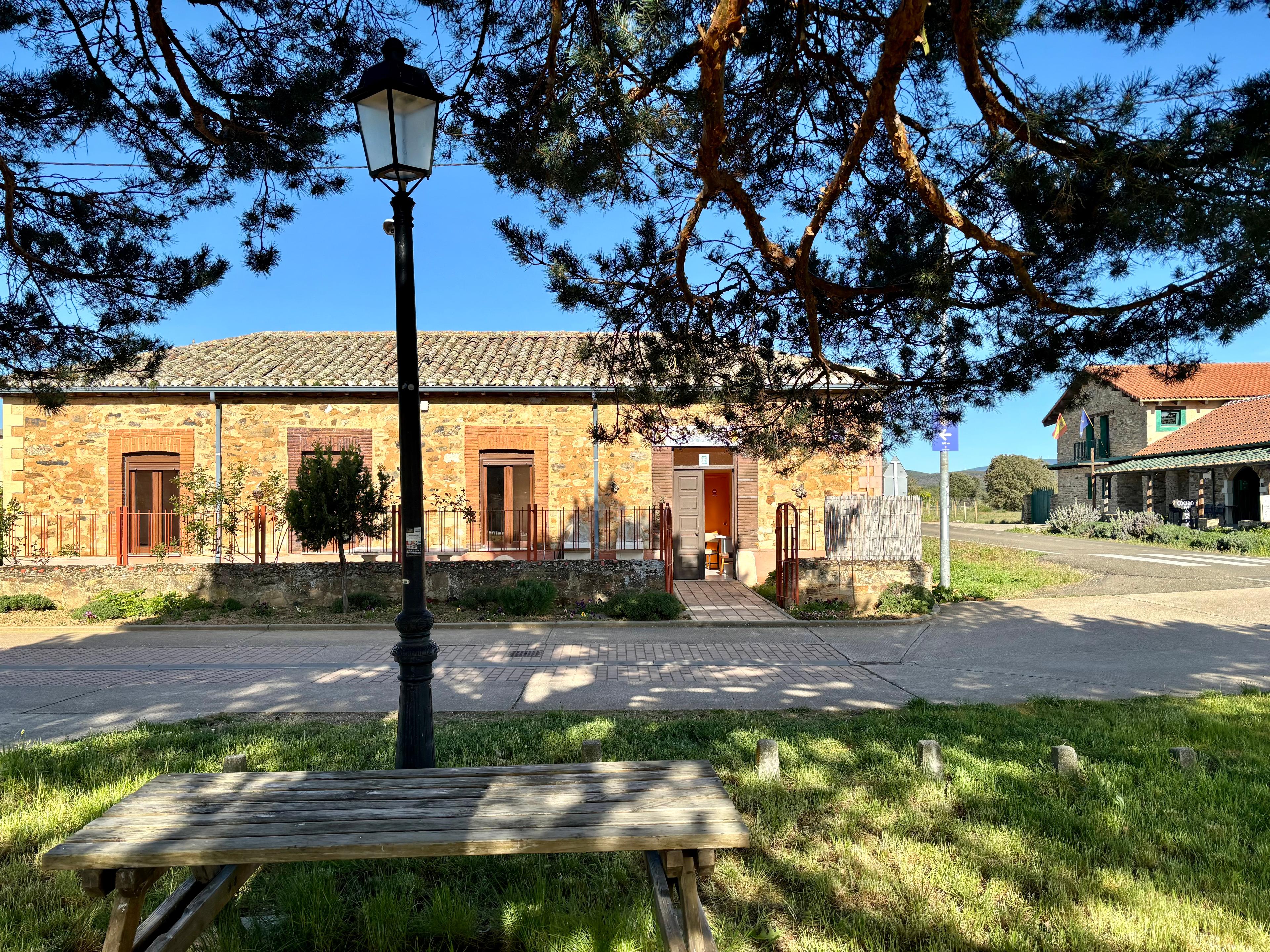 Image of Albergue de Peregrinos Murias de Rechivaldo, pilgrim accommodation in Murias de Rechivaldo