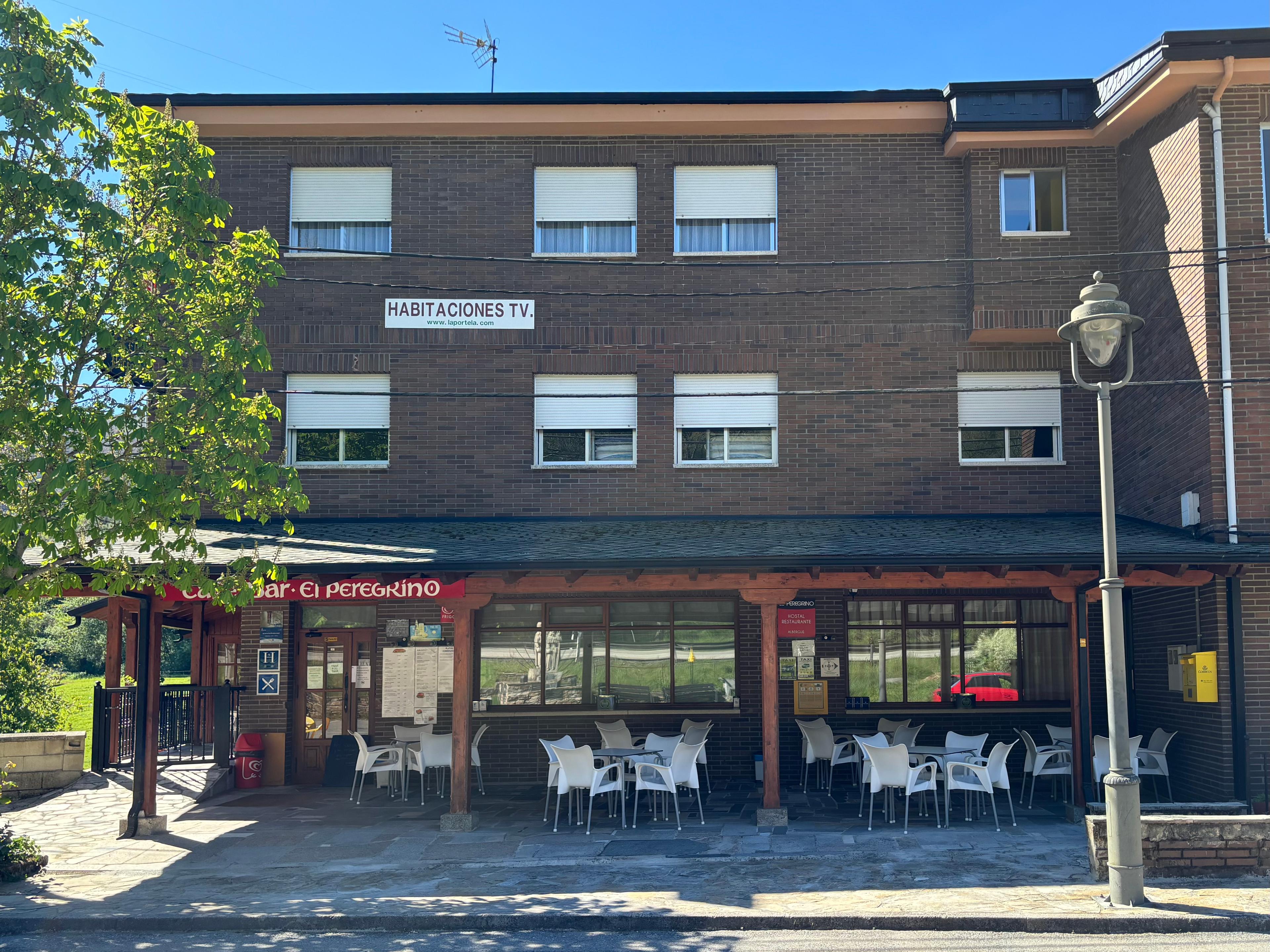 Image of Albergue El Peregrino, pilgrim accommodation in La Portela de Valcarce