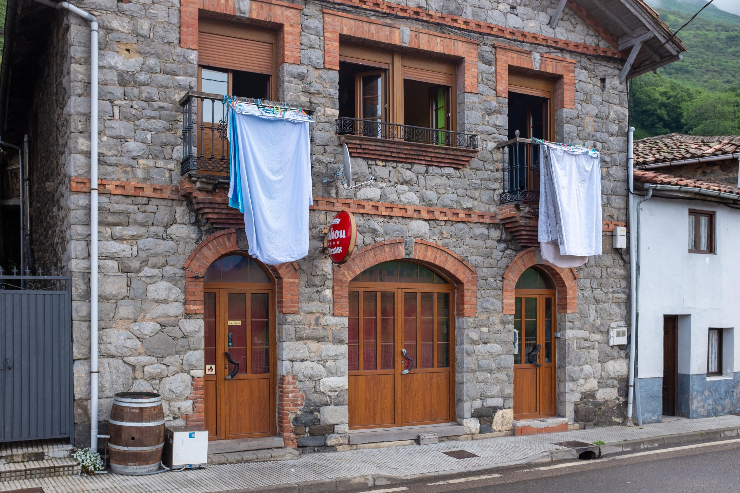 Image of Pensión El Mirador, pilgrim accommodation in Pajares