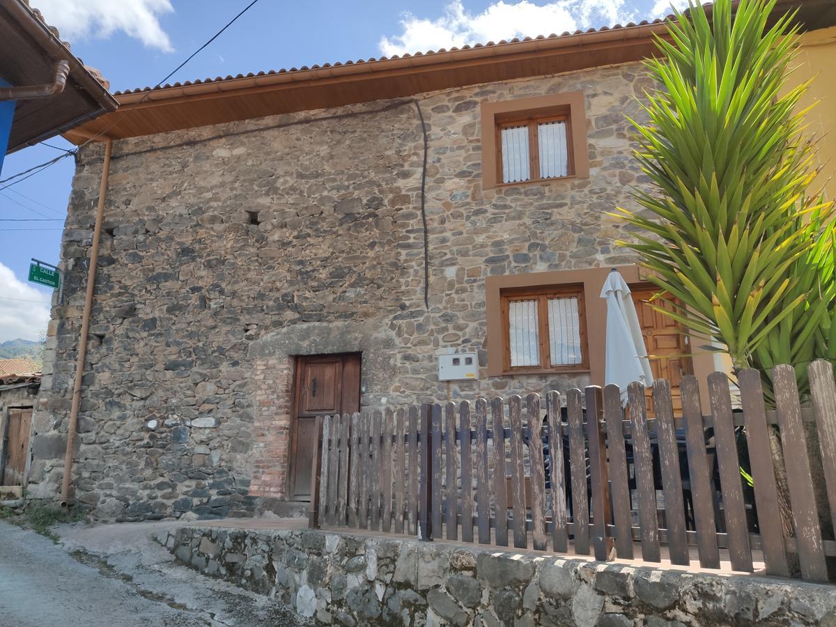 Image of Casa Rural Fuente el Vache, pilgrim accommodation in Campomanes