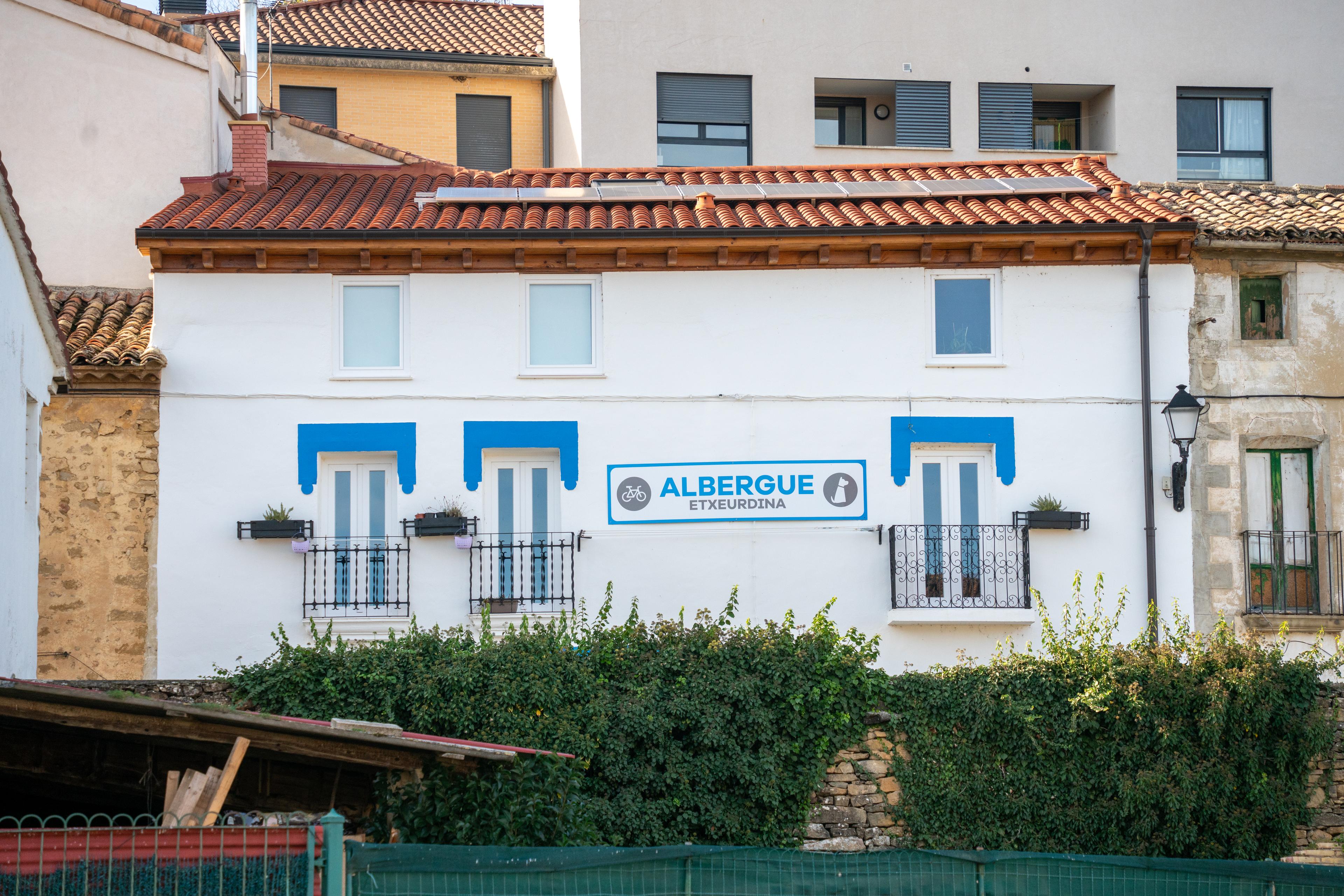 Image of Albergue Etxeurdina, pilgrim accommodation in Villatuerta