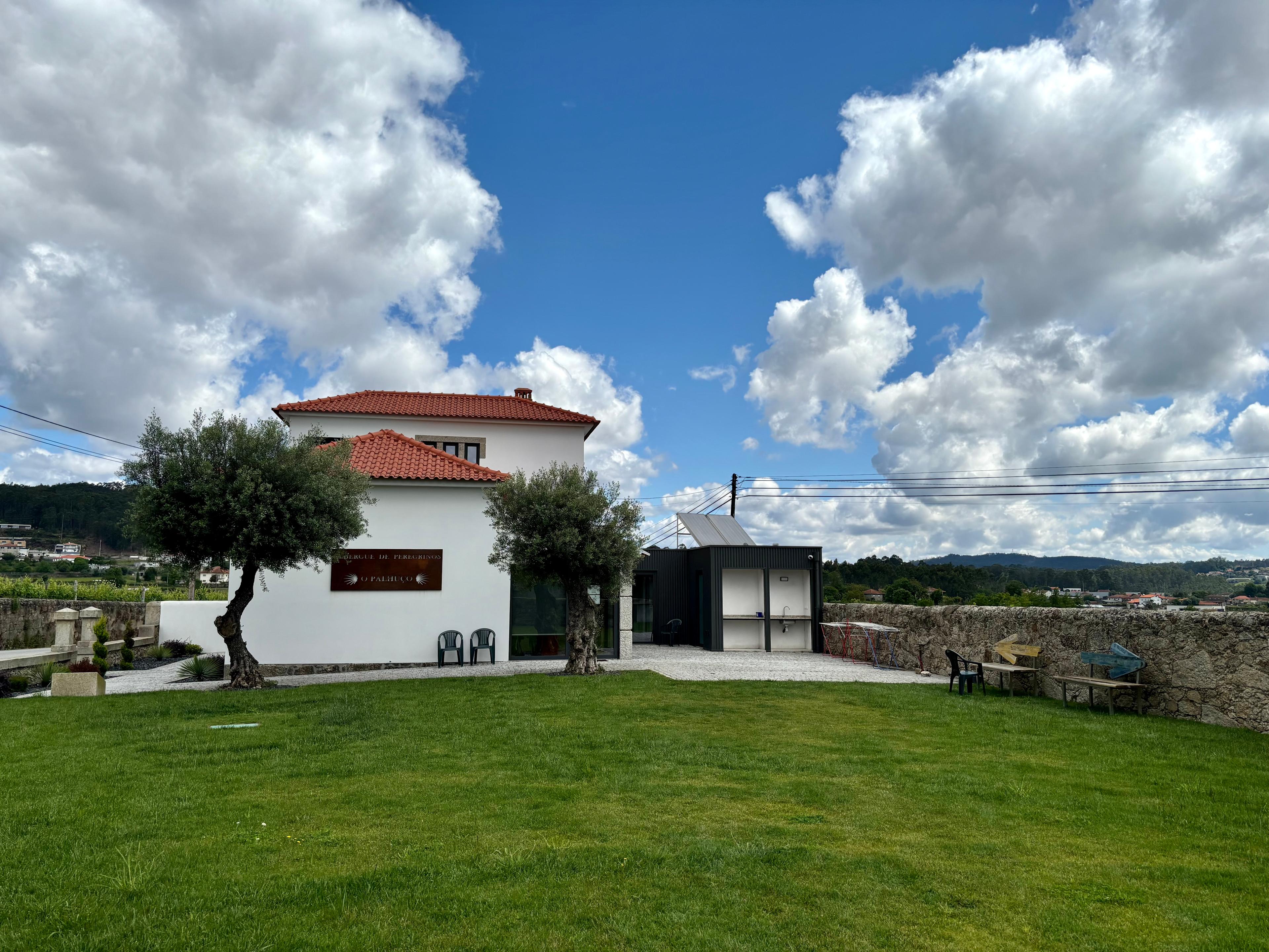 Image of Albergue O Palhuço, pilgrim accommodation in Pedra Furada