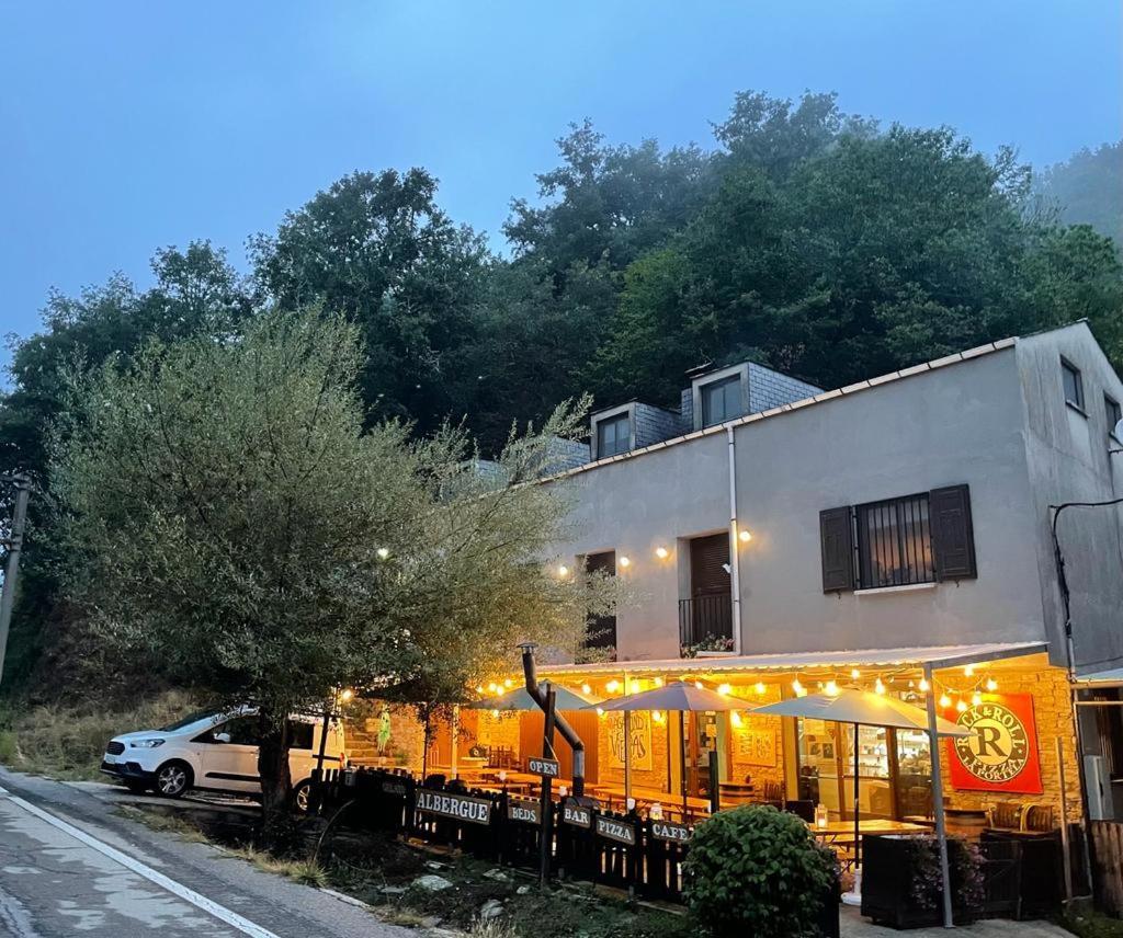 Image of Albergue Vagabond Vieiras, pilgrim accommodation in La Portela de Valcarce