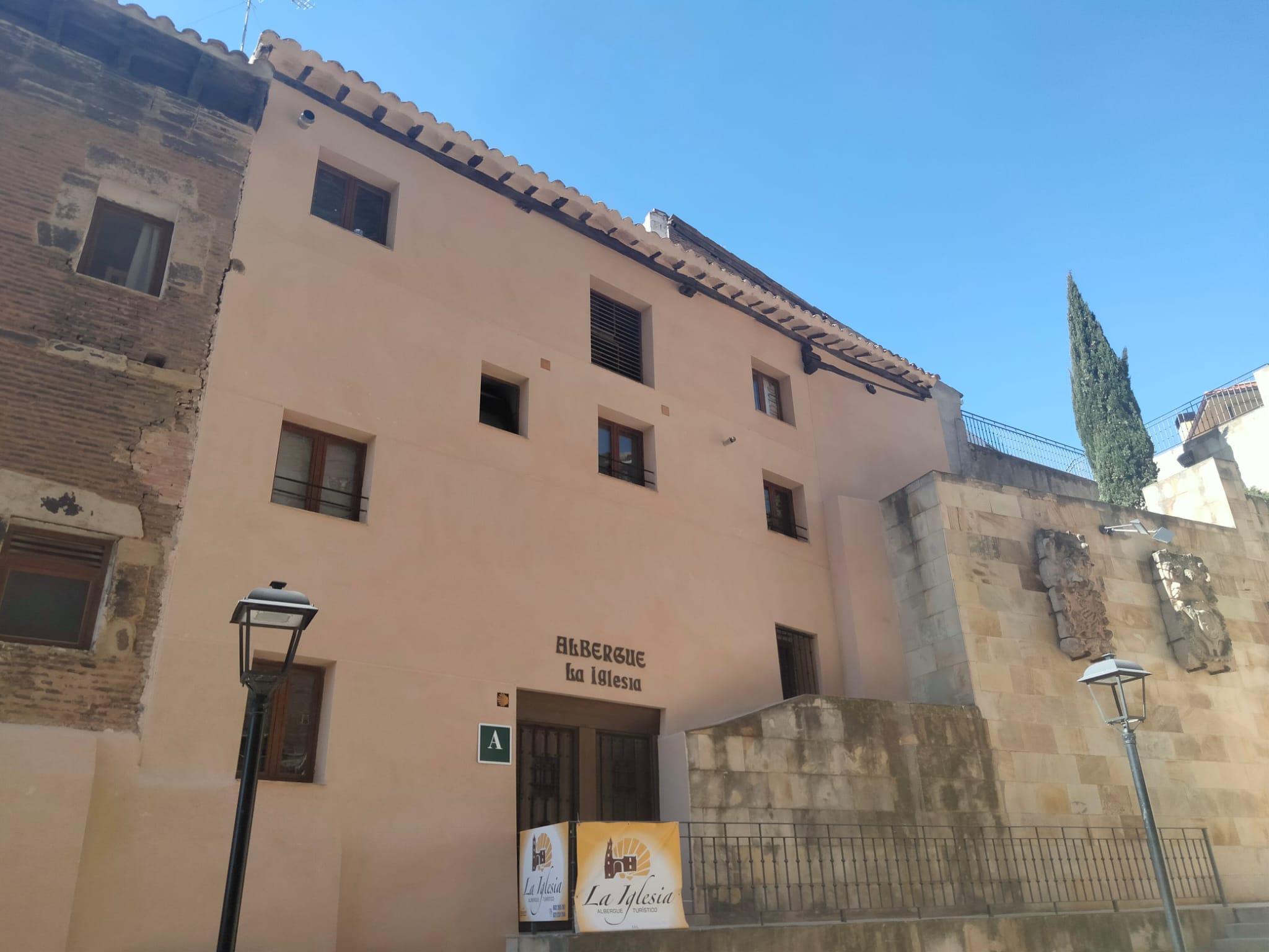 Image of Albergue La Iglesia, pilgrim accommodation in Navarrete