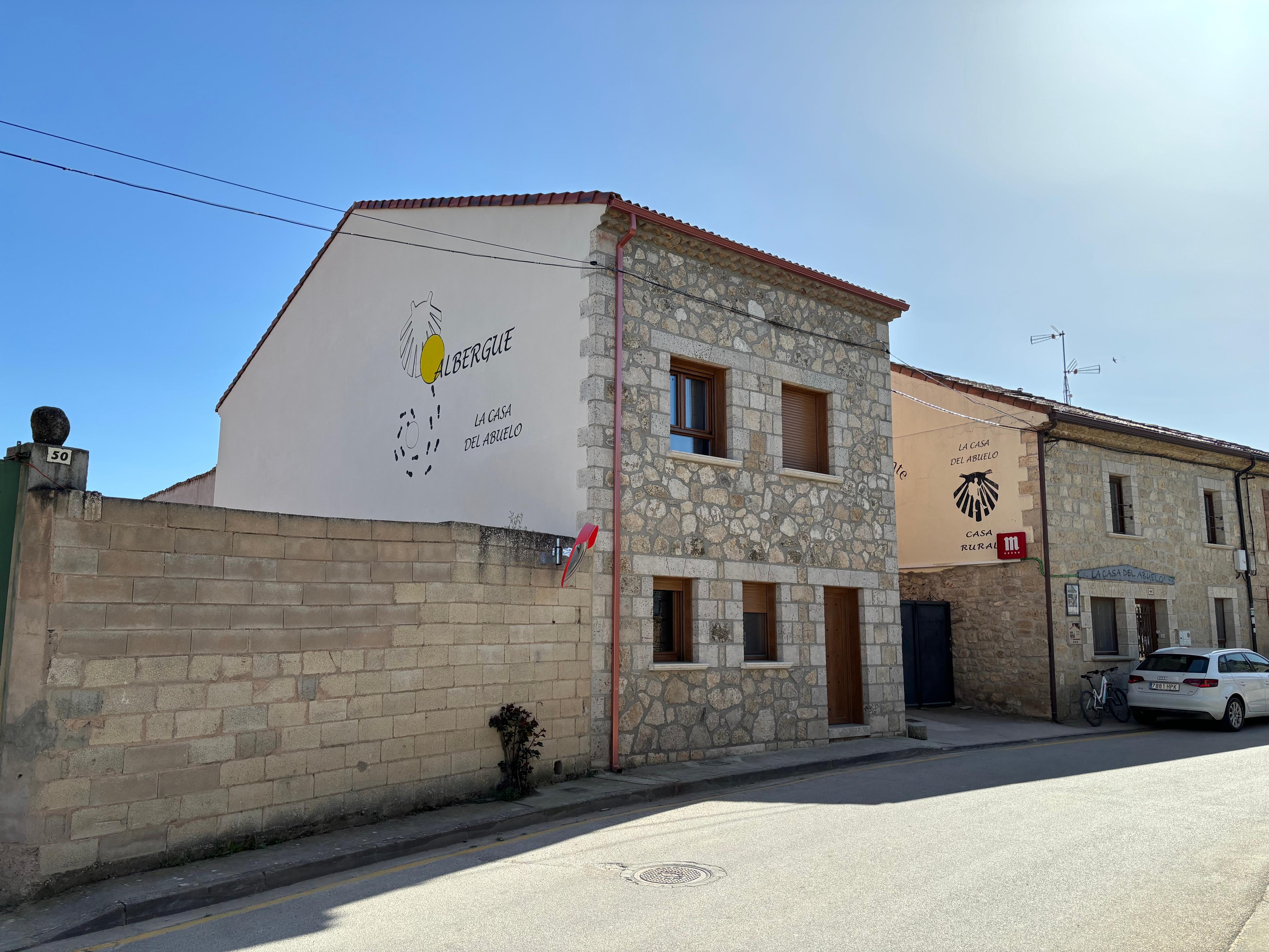 Image of La Casa del Abuelo, pilgrim accommodation in Hornillos del Camino