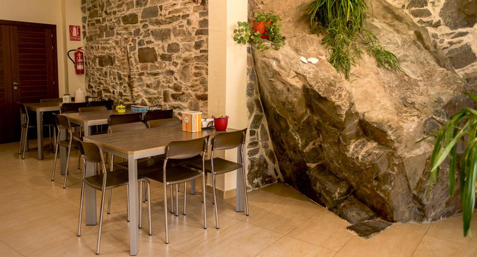 Camino de Santiago Accommodation: Albergue de la Piedra