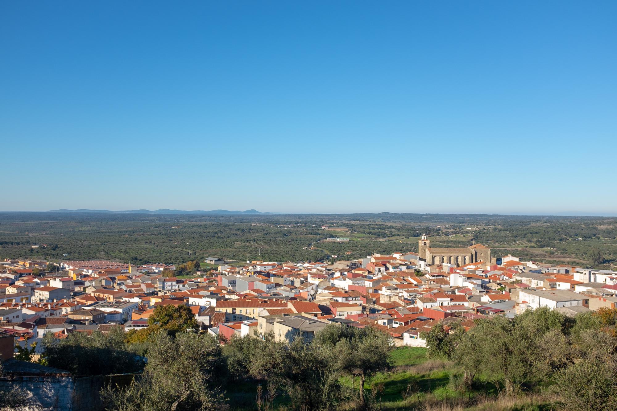 Scenic view of Alcuéscar on the Vía de la Plata