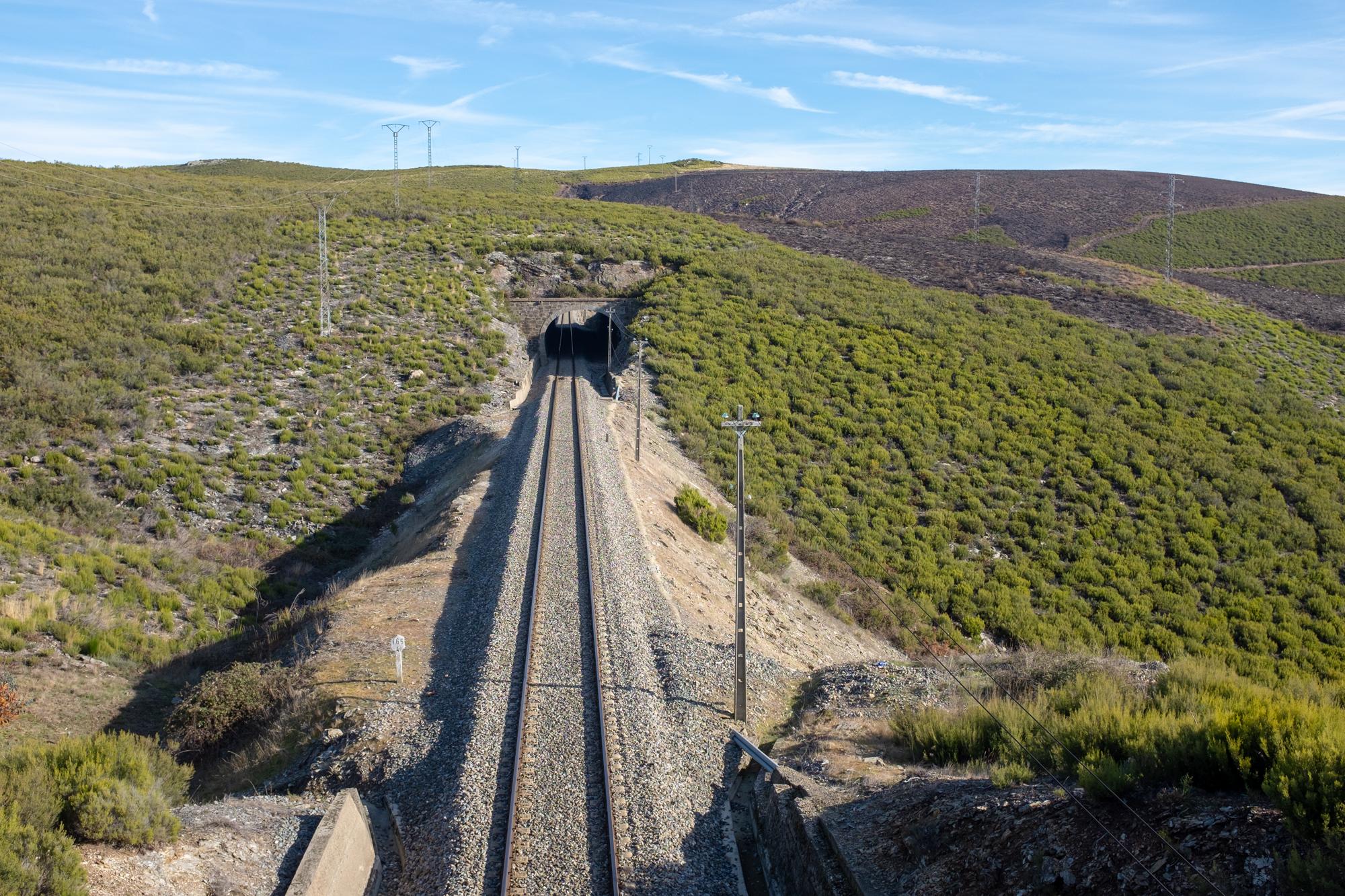 Scenic view of Venda da Capela on the Vía de la Plata