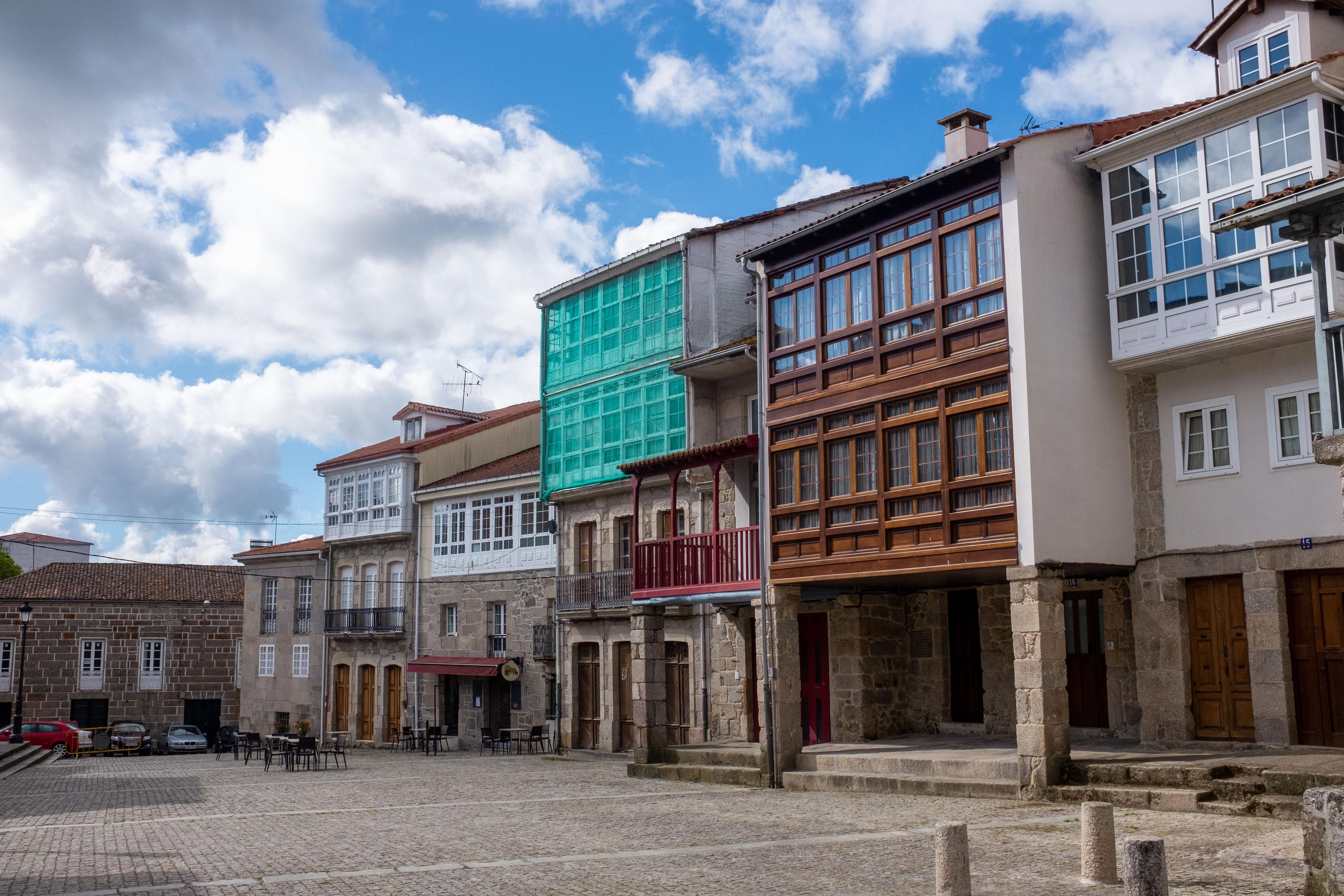 Scenic view of Chantada on the Camino de Invierno