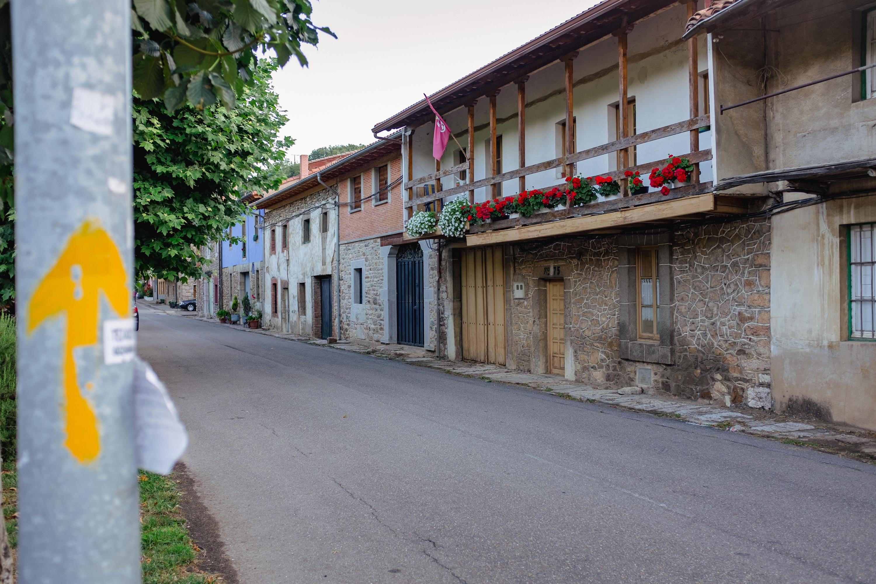 Scenic view of Peredilla on the Camino De San Salvador