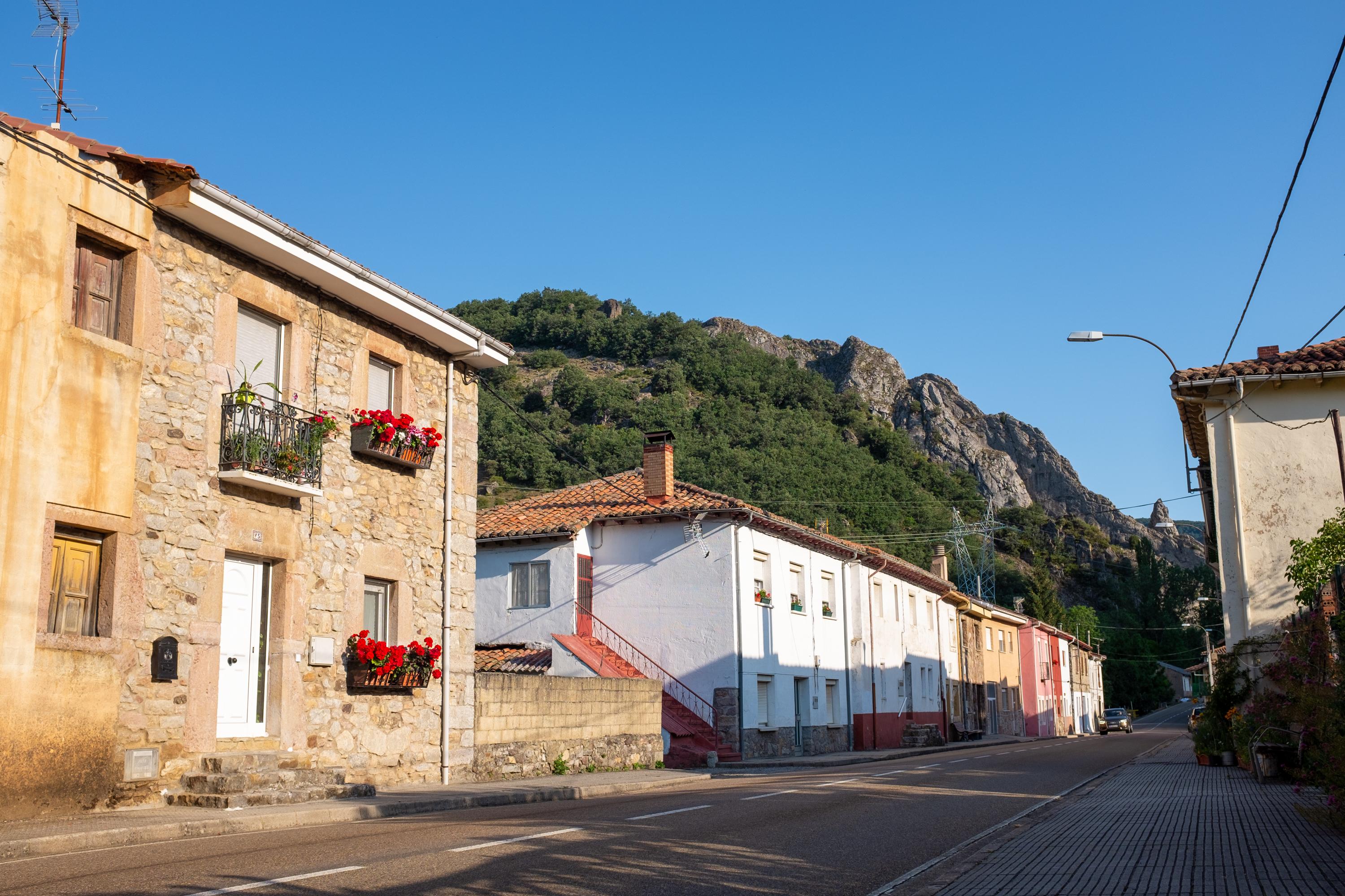 Scenic view of Beberino on the Camino De San Salvador