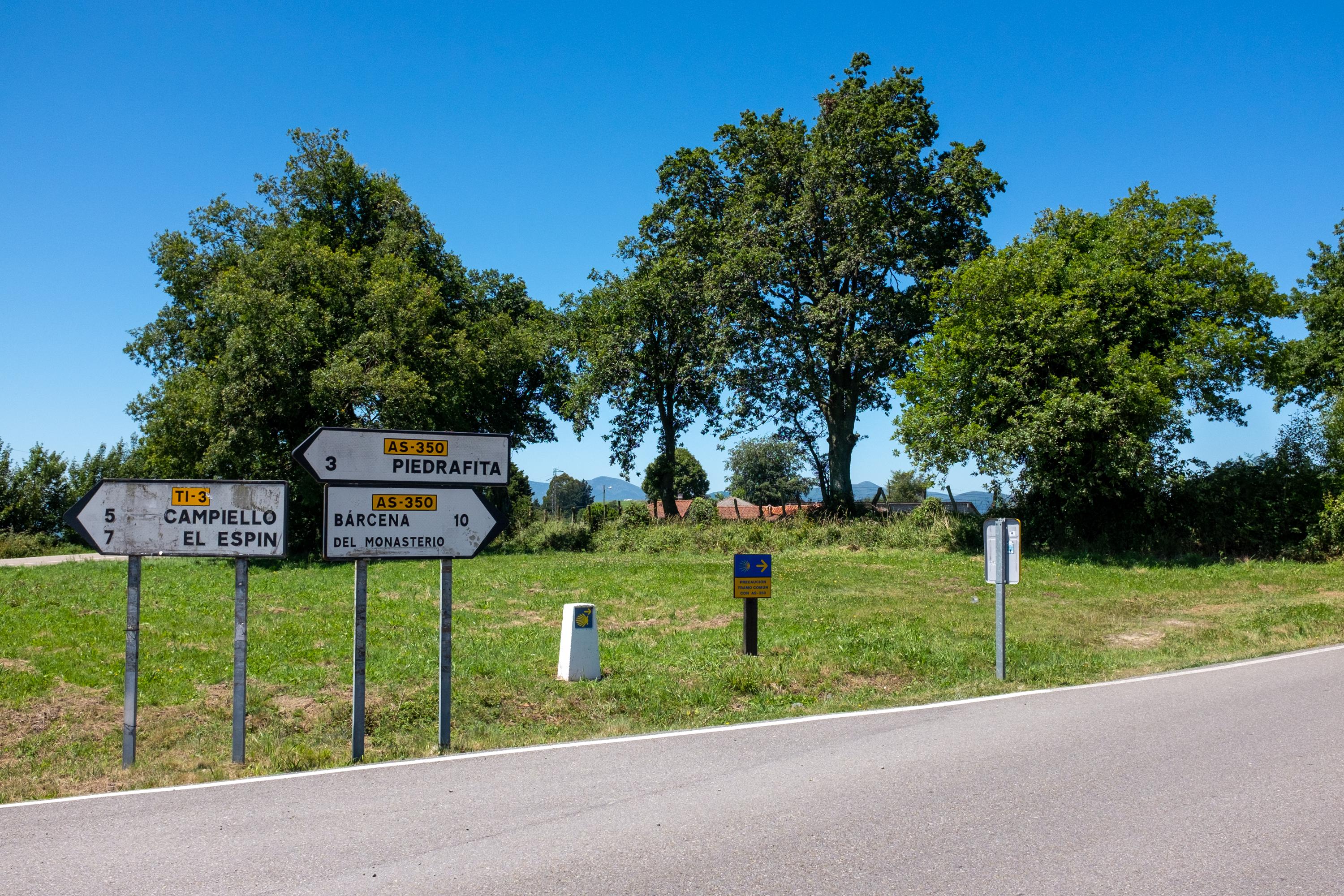 Scenic view of Piedratecha on the Camino Primitivo