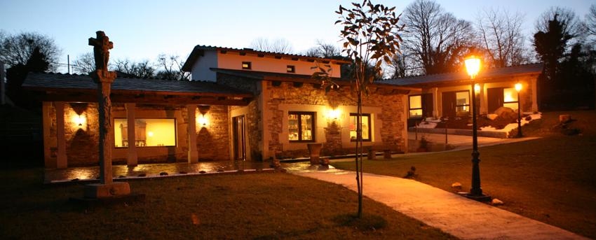 Camino de Santiago Accommodation: Albergue Casa Barbadelo