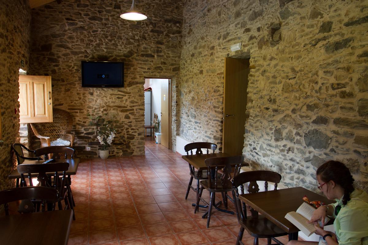 Camino de Santiago Accommodation: Albergue Los Caminantes