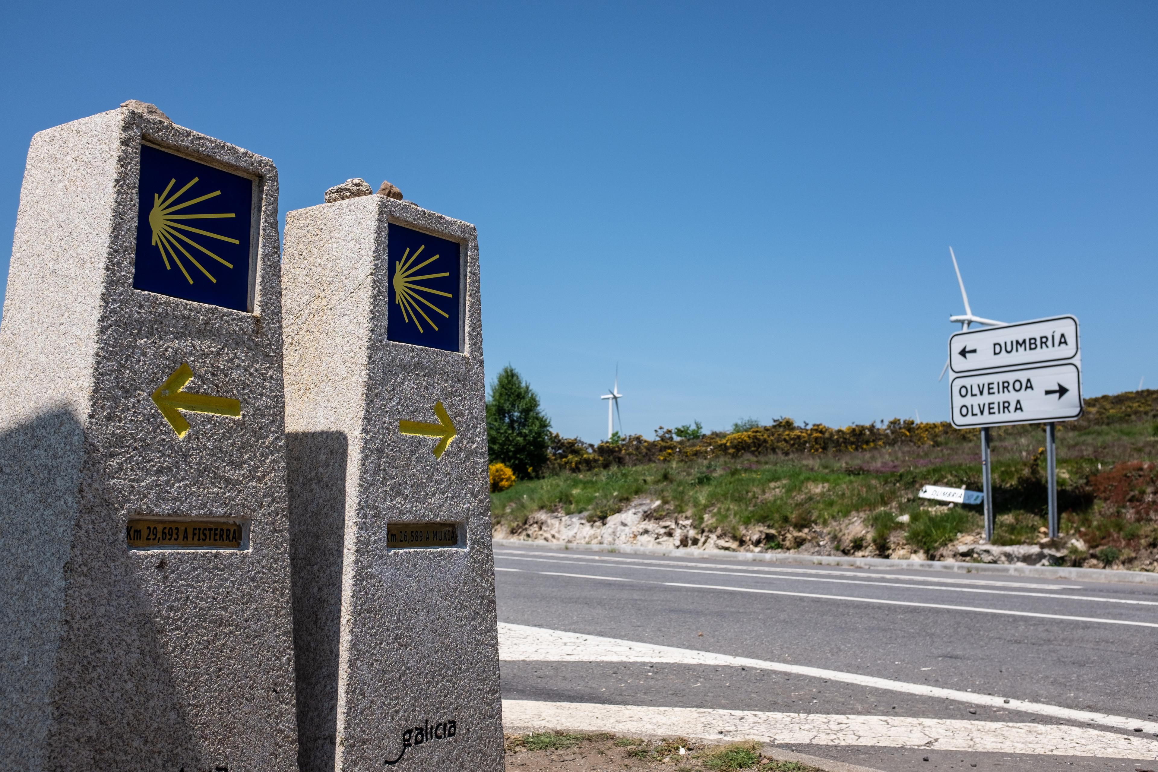 Scenic view of The Great Divide on the Camino to Finisterre and Muxía