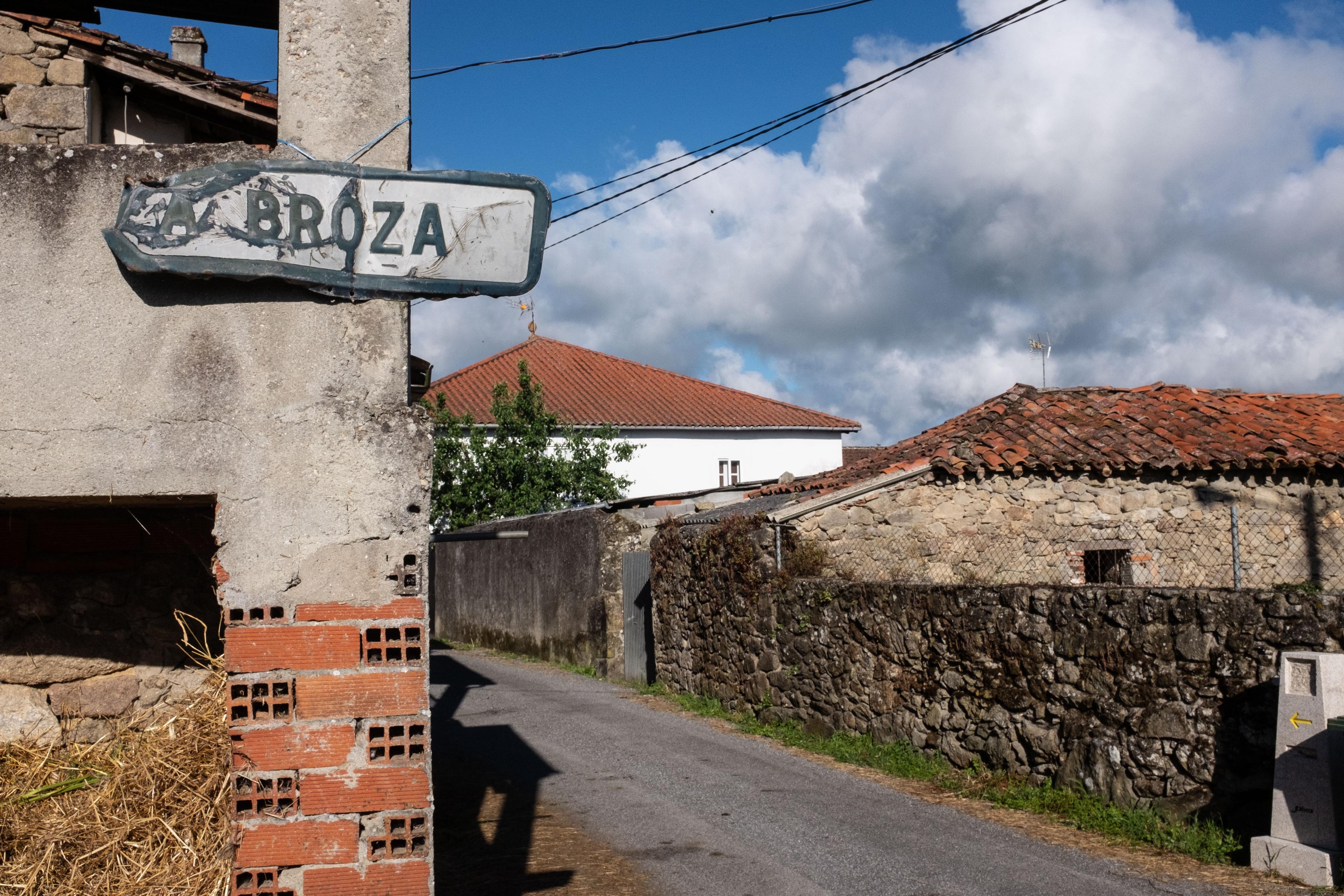 Scenic view of A Broza on the Camino de Invierno