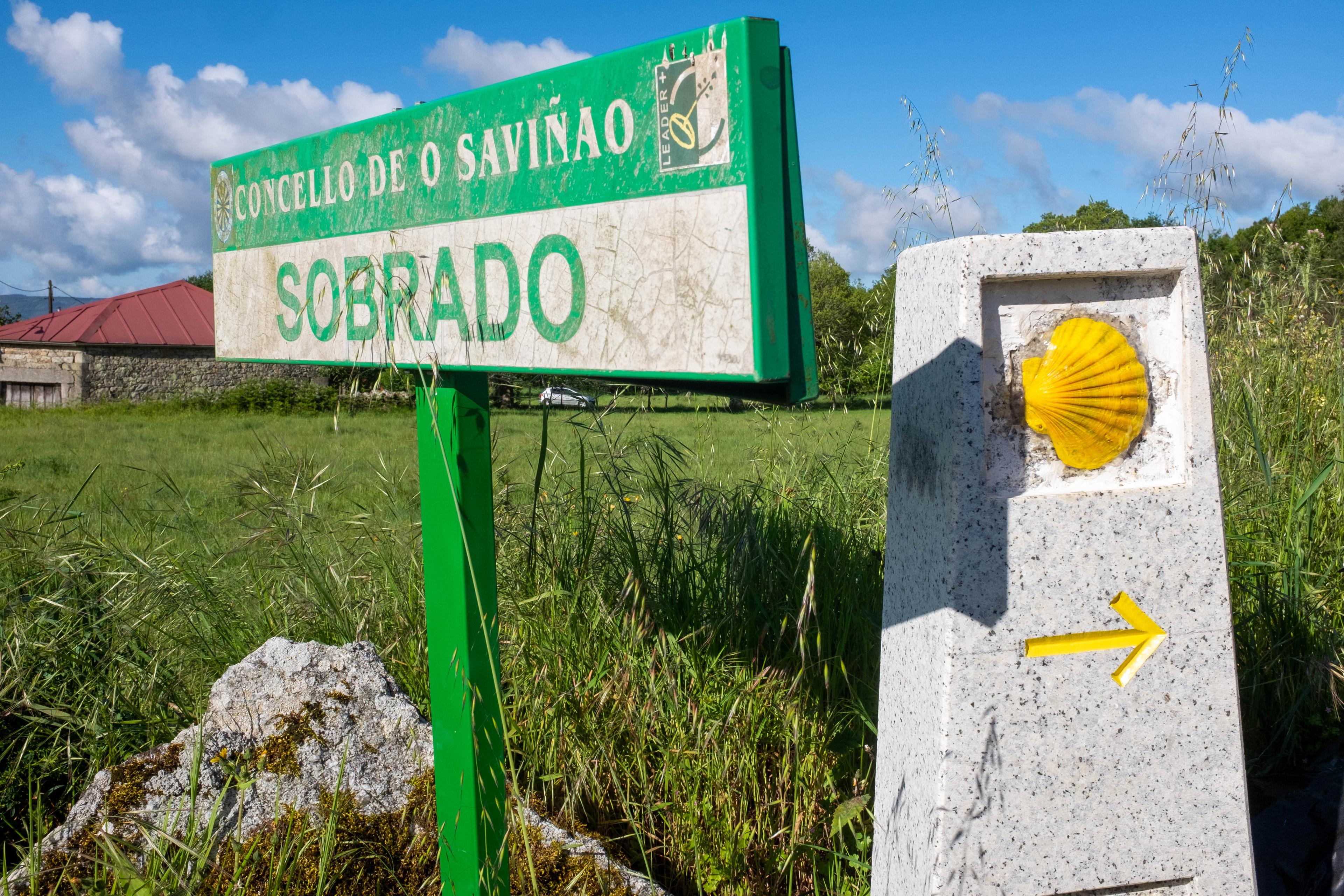 Scenic view of Sobrado on the Camino de Invierno