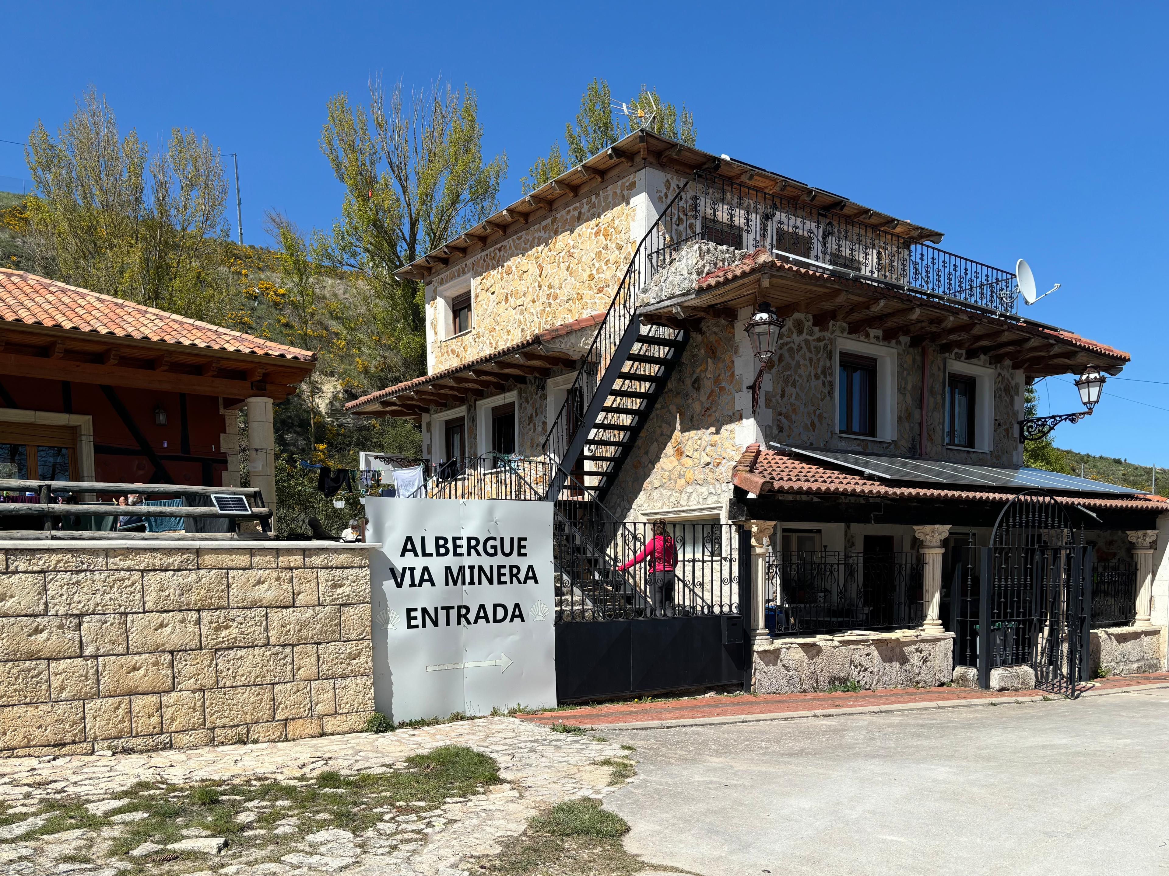 Image of Albergue Vía Minera, pilgrim accommodation in Cardeñuela Riopico