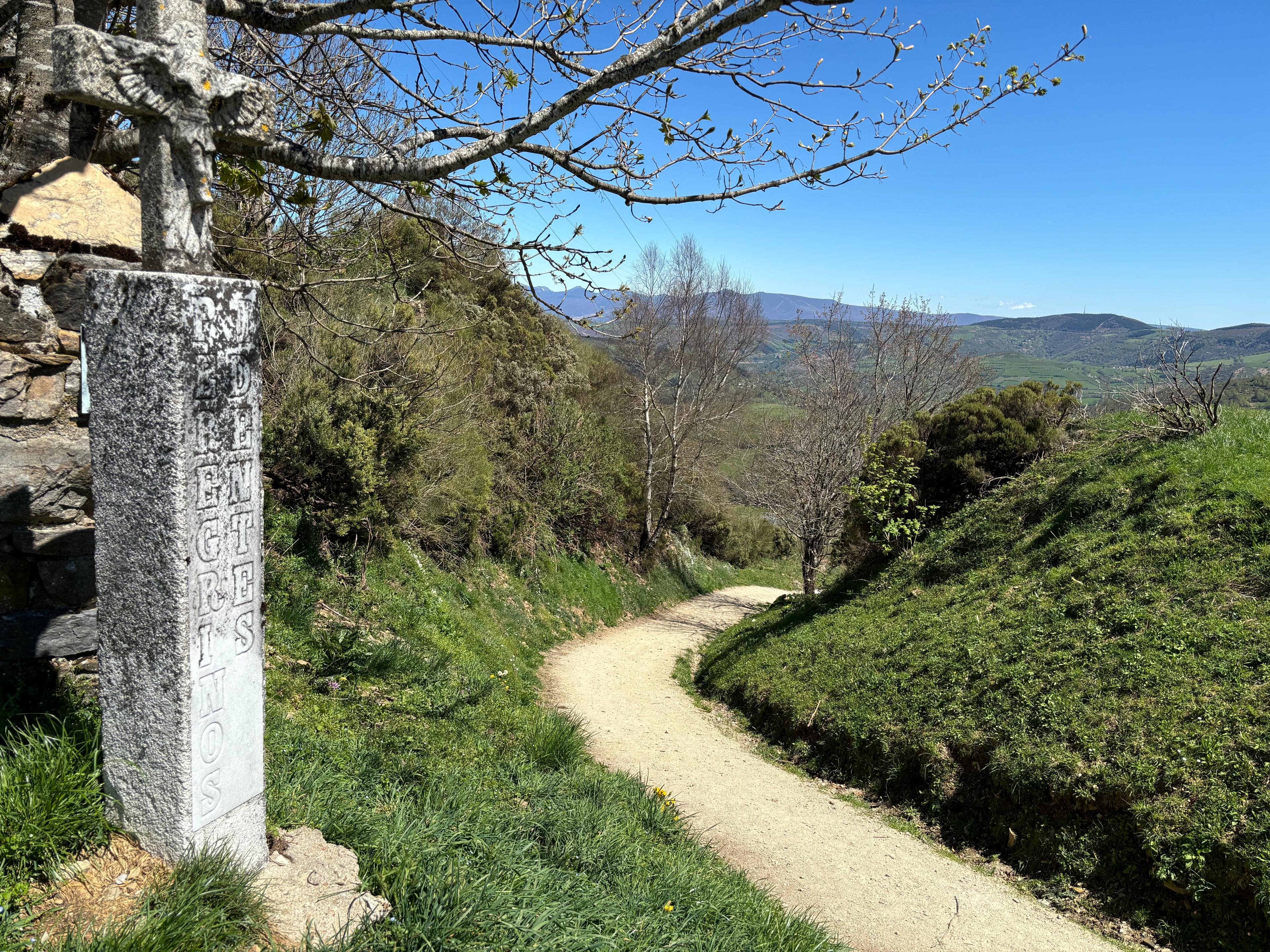 Scenic view of Alto do Poio on the Camino Francés