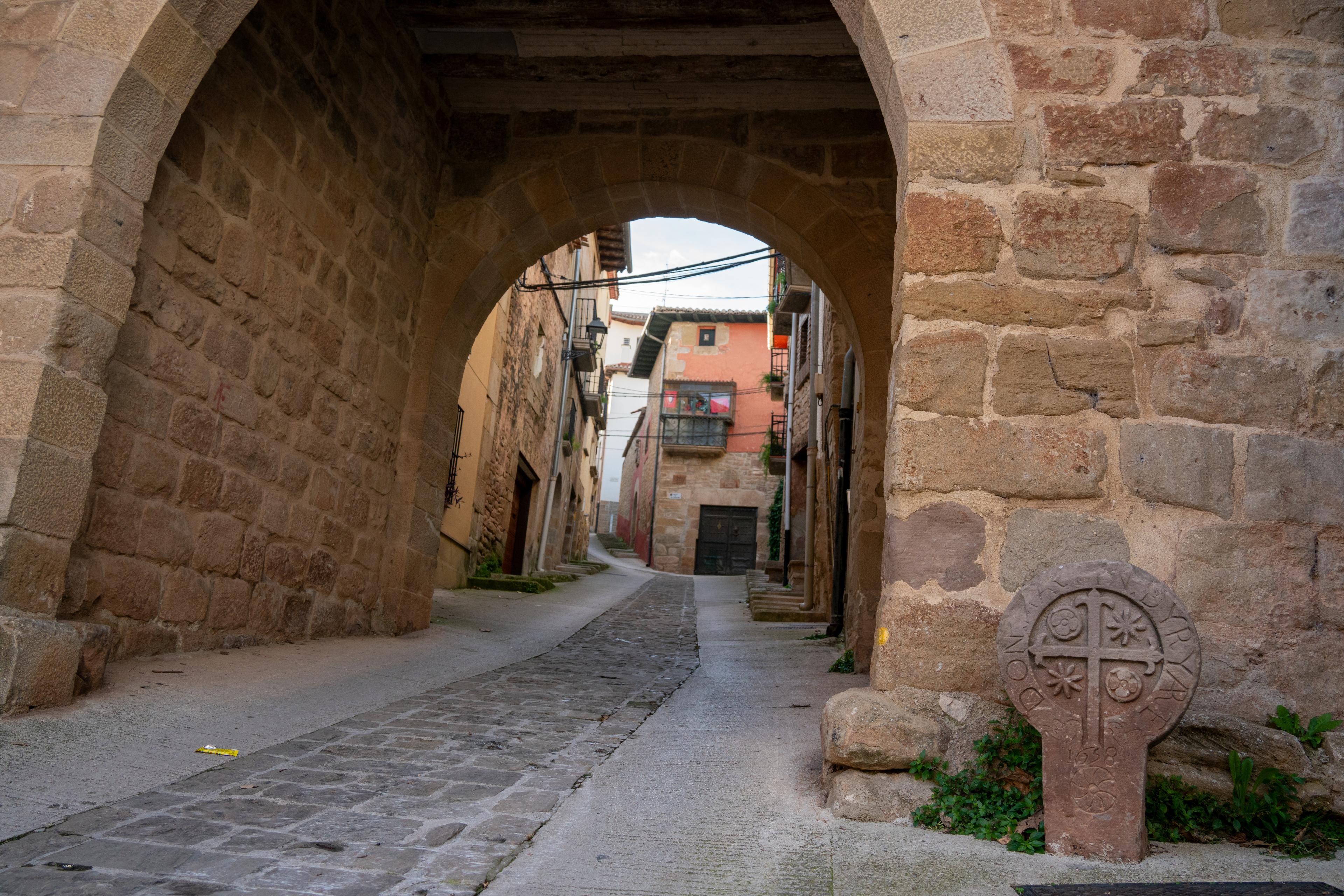 Scenic view of Cirauqui on the Camino Francés