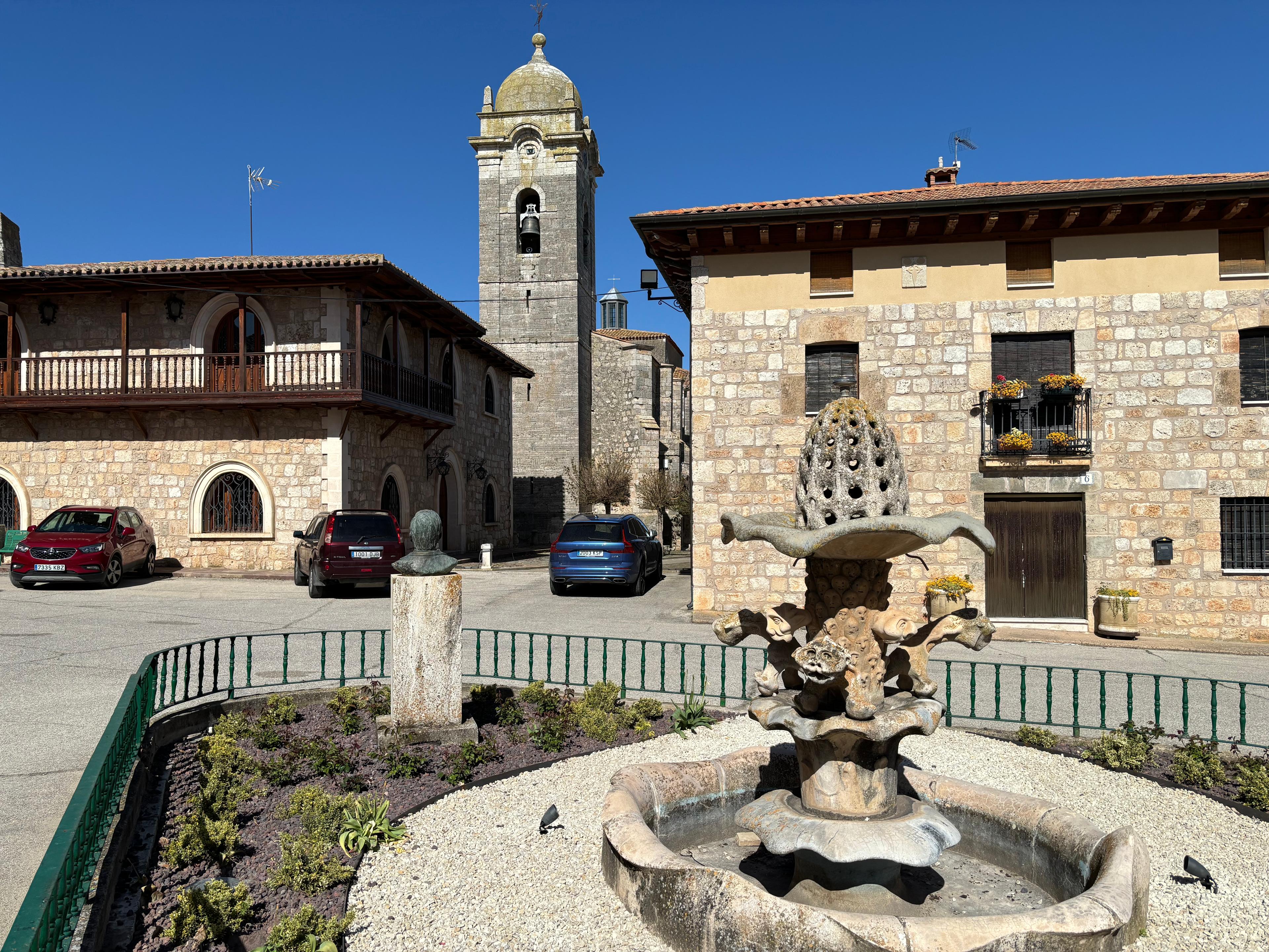 Scenic view of Rabé de las Calzadas on the Camino Francés