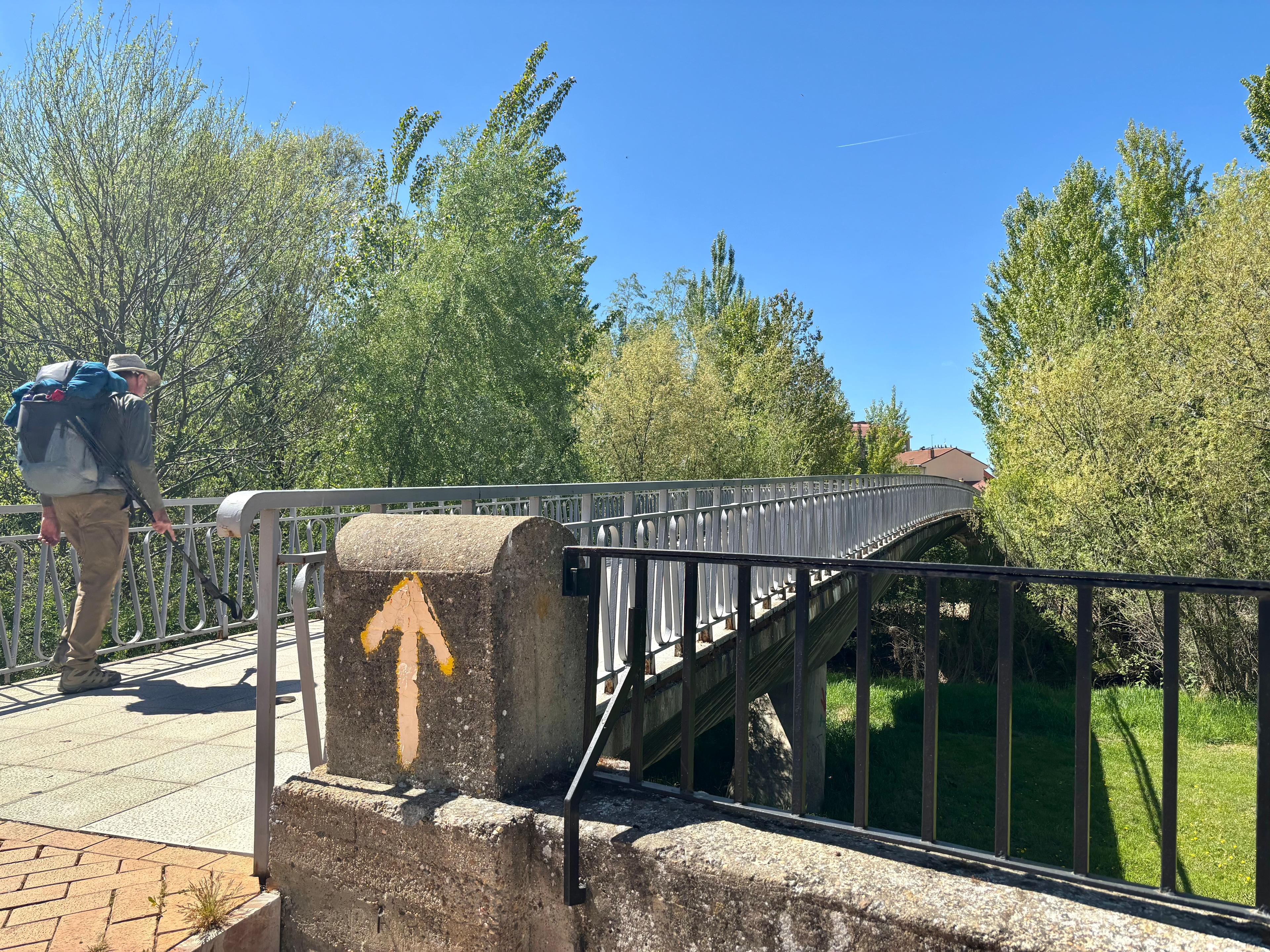 Scenic view of Puente de Castro on the Camino Francés