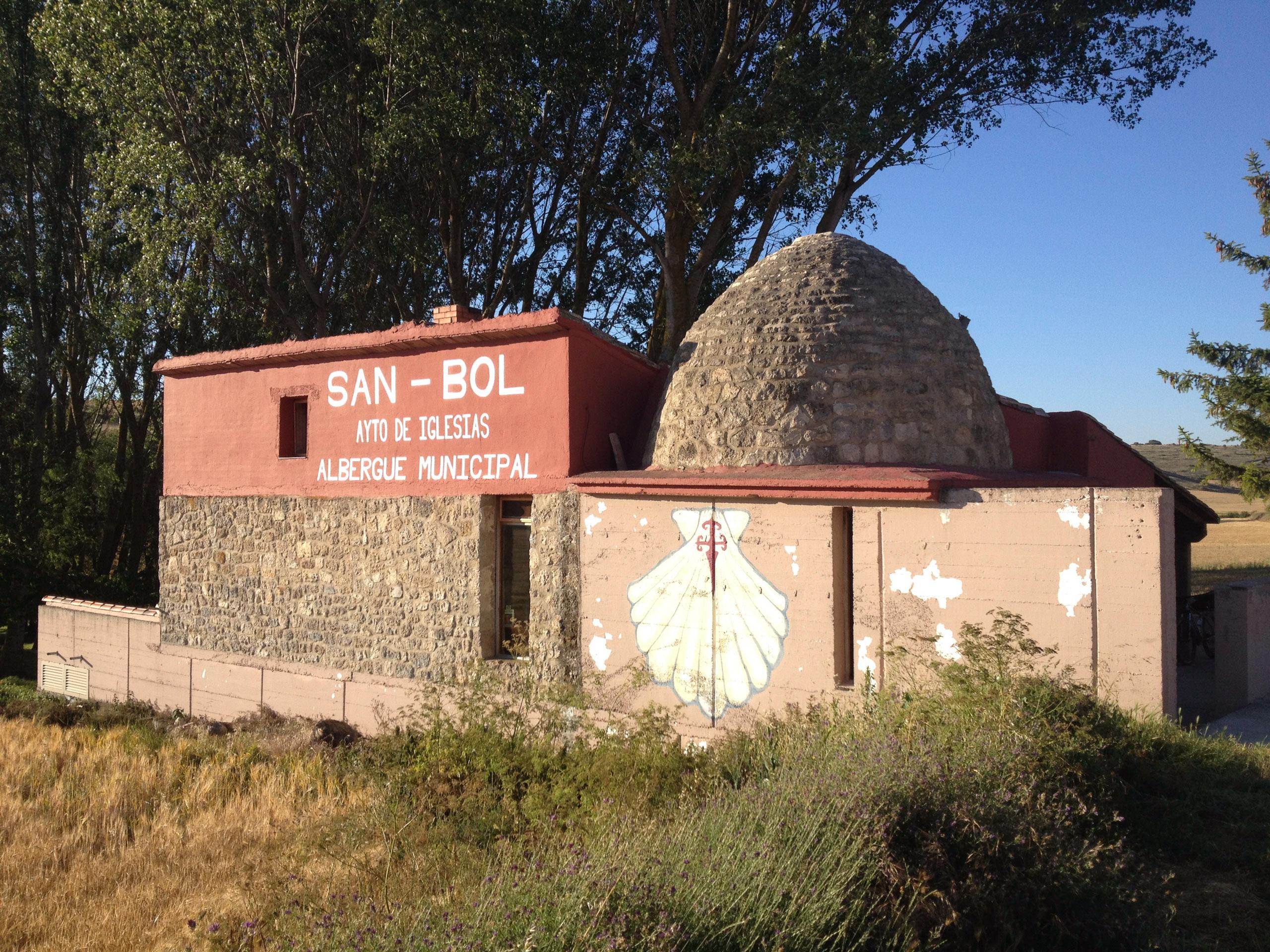 Image of Albergue Arroyo de San Bol, pilgrim accommodation in Arroyo San Bol