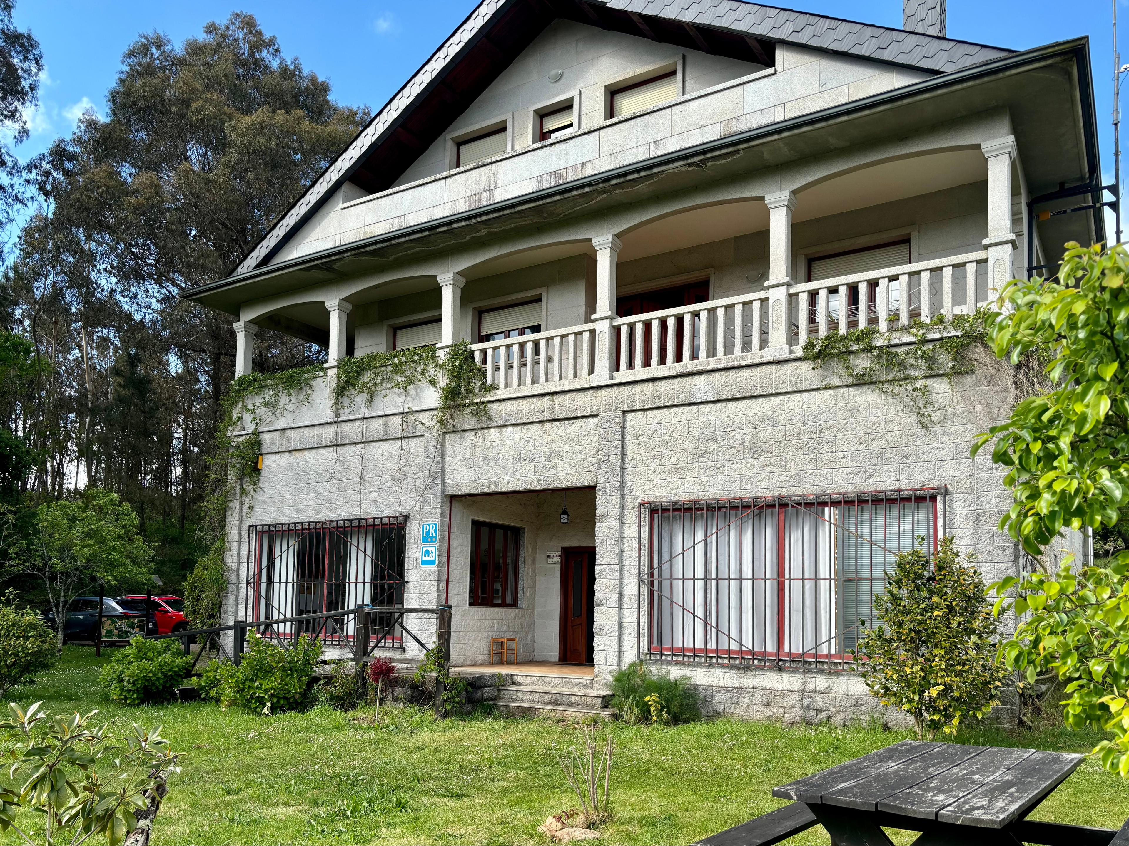 Image of Albergue Camiño das Ocas, pilgrim accommodation in Pregontoño