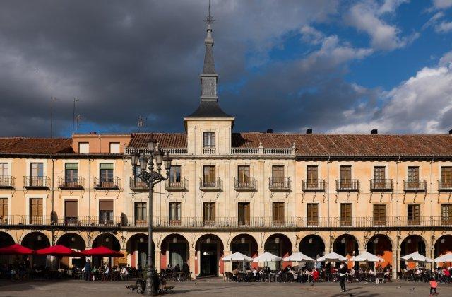 Image of Hotel NH Plaza Mayor ★★★★, pilgrim accommodation in León