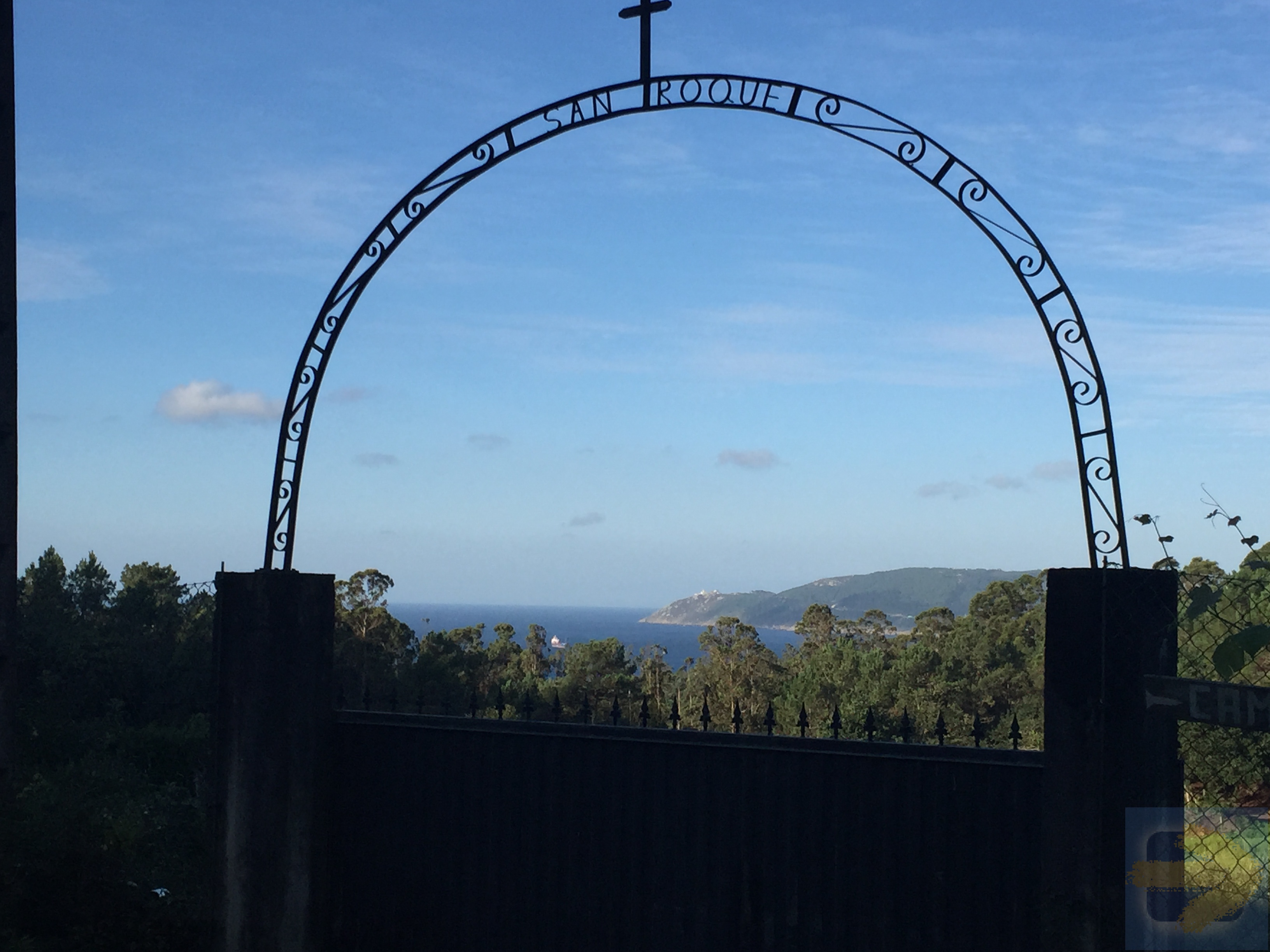 Fisterre through the Arch